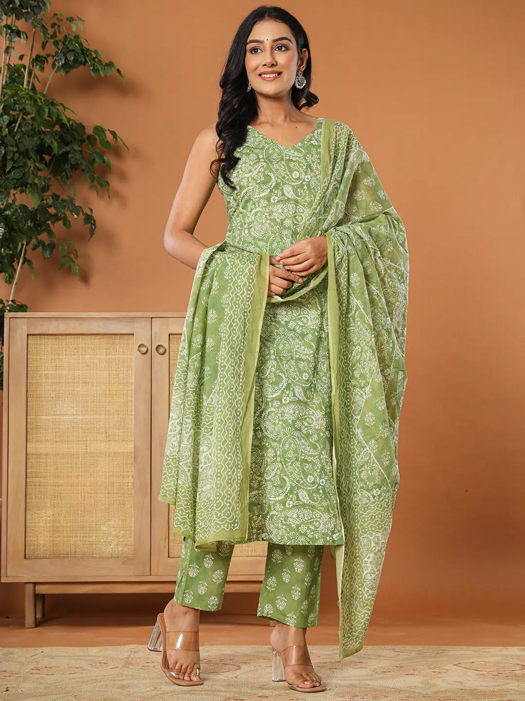 Yufta Green Cotton Strappy Kurta Dupatta Set | Grocsy