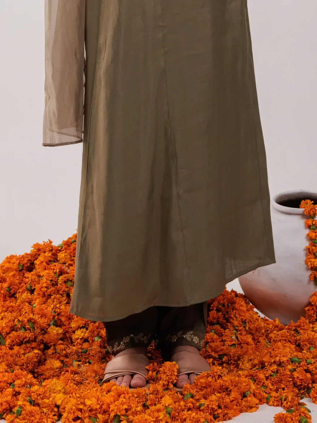 Yufta Olive Green Silk Embroidered Kurta Dupatta Set | Grocsy