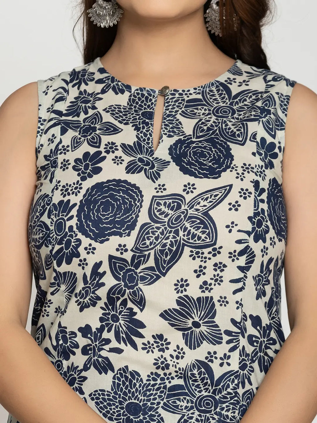 Yufta Blue Cotton Sleeveless Kurta Set | Grocsy