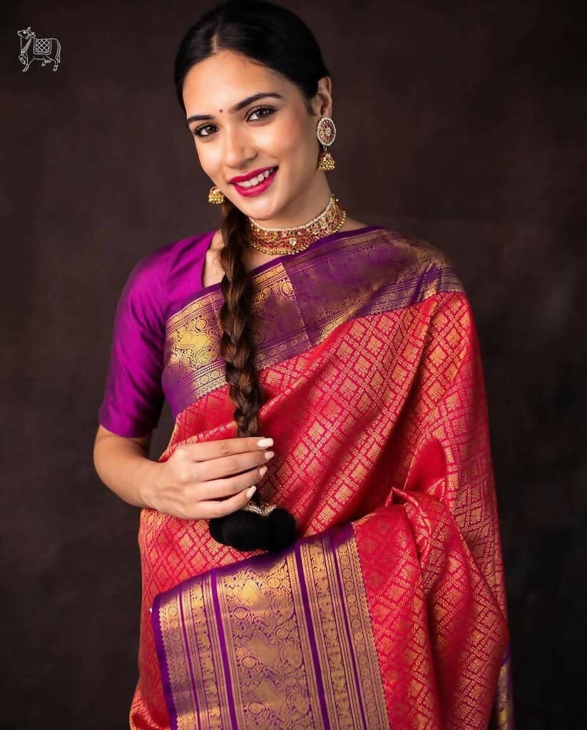 DEIANA'S Beautiful Designer Golden zari Soft Lichi Silk Saree - Red | Grocsy