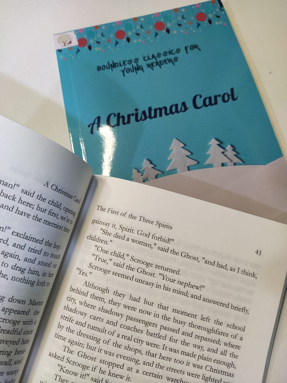 A Christmas Carol - Charles Dickens | Grocsy