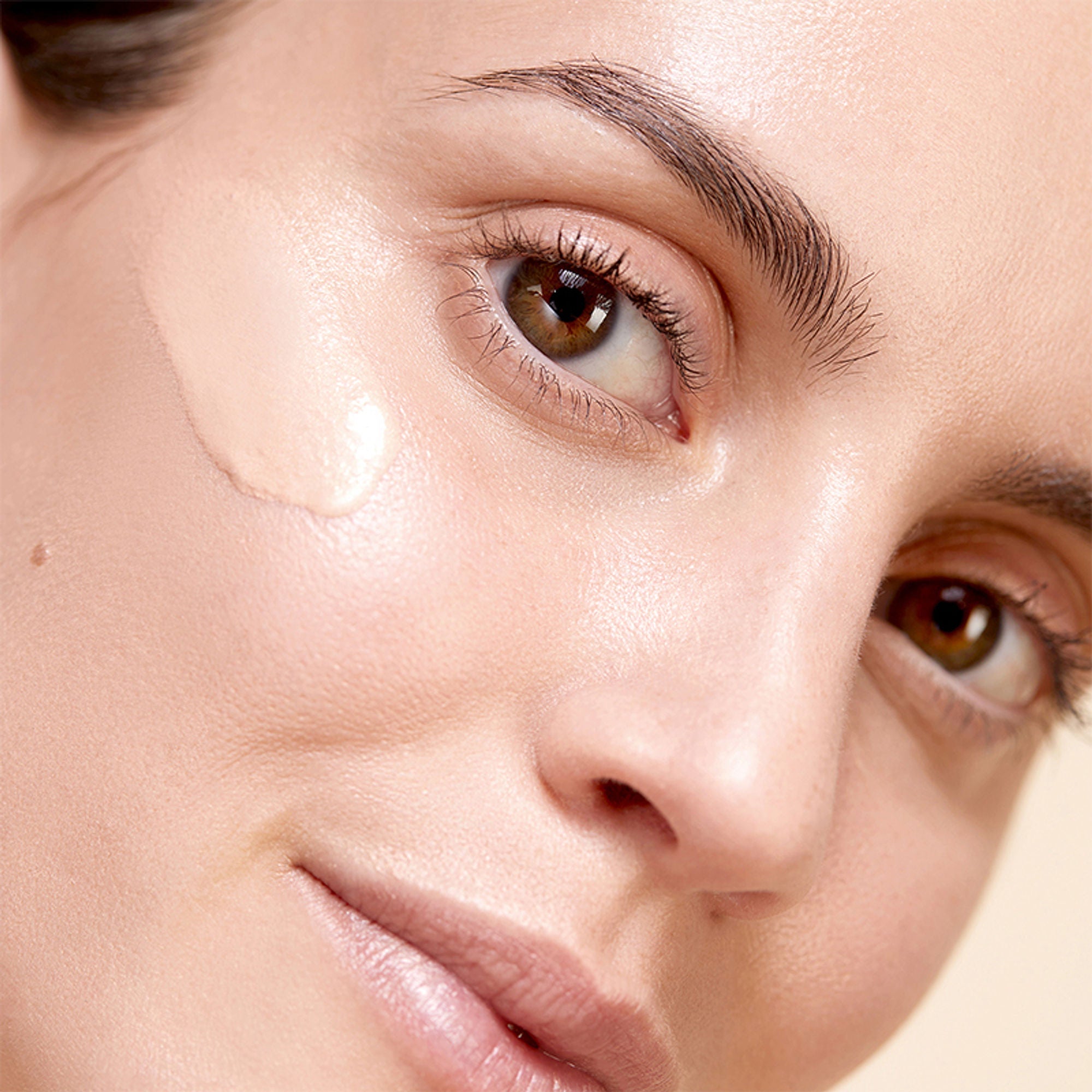By Terry Brightening CC Serum - Nude Glow | Grocsy