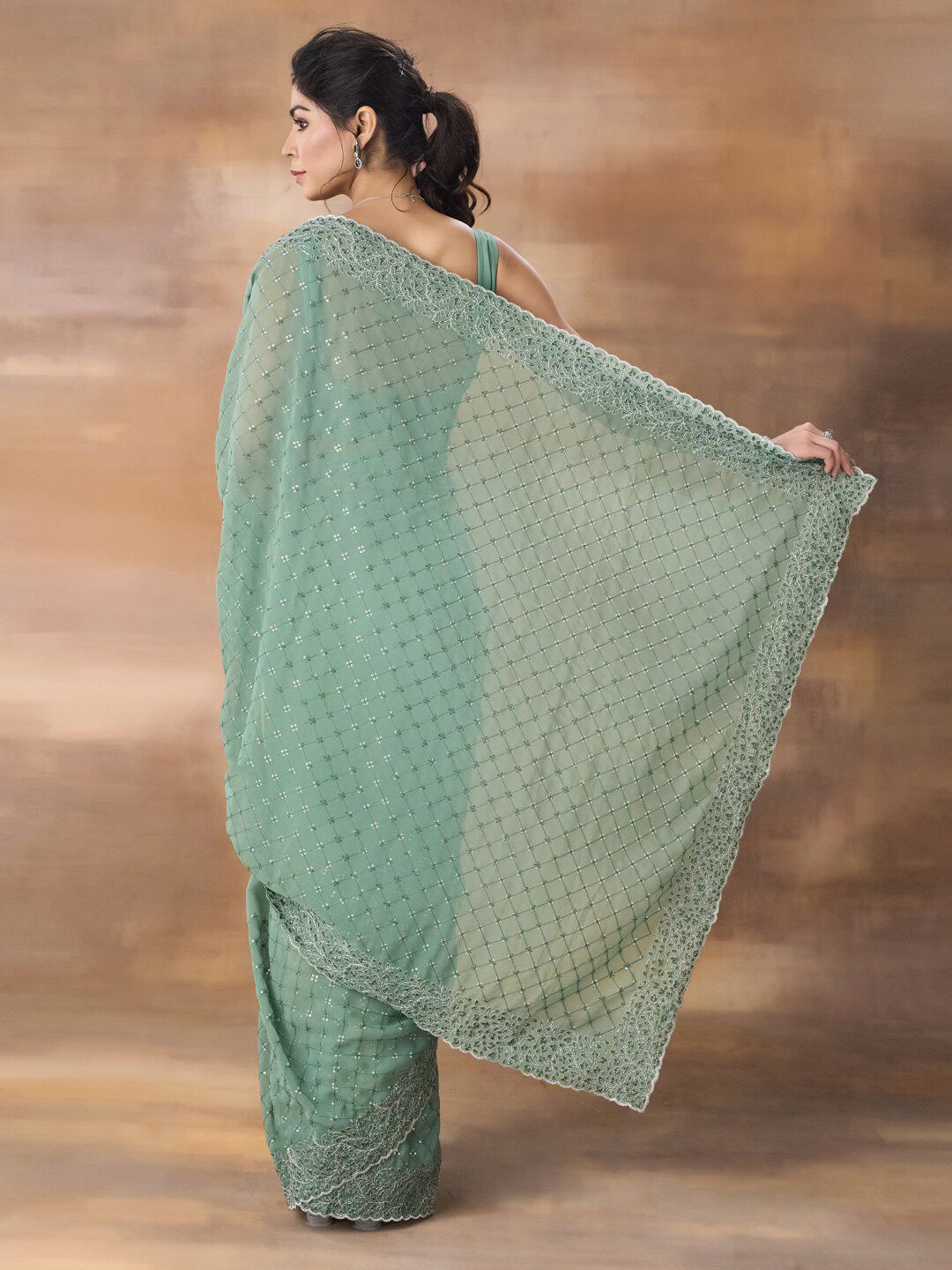 kasee Floral Embroidered Belted Saree | Grocsy