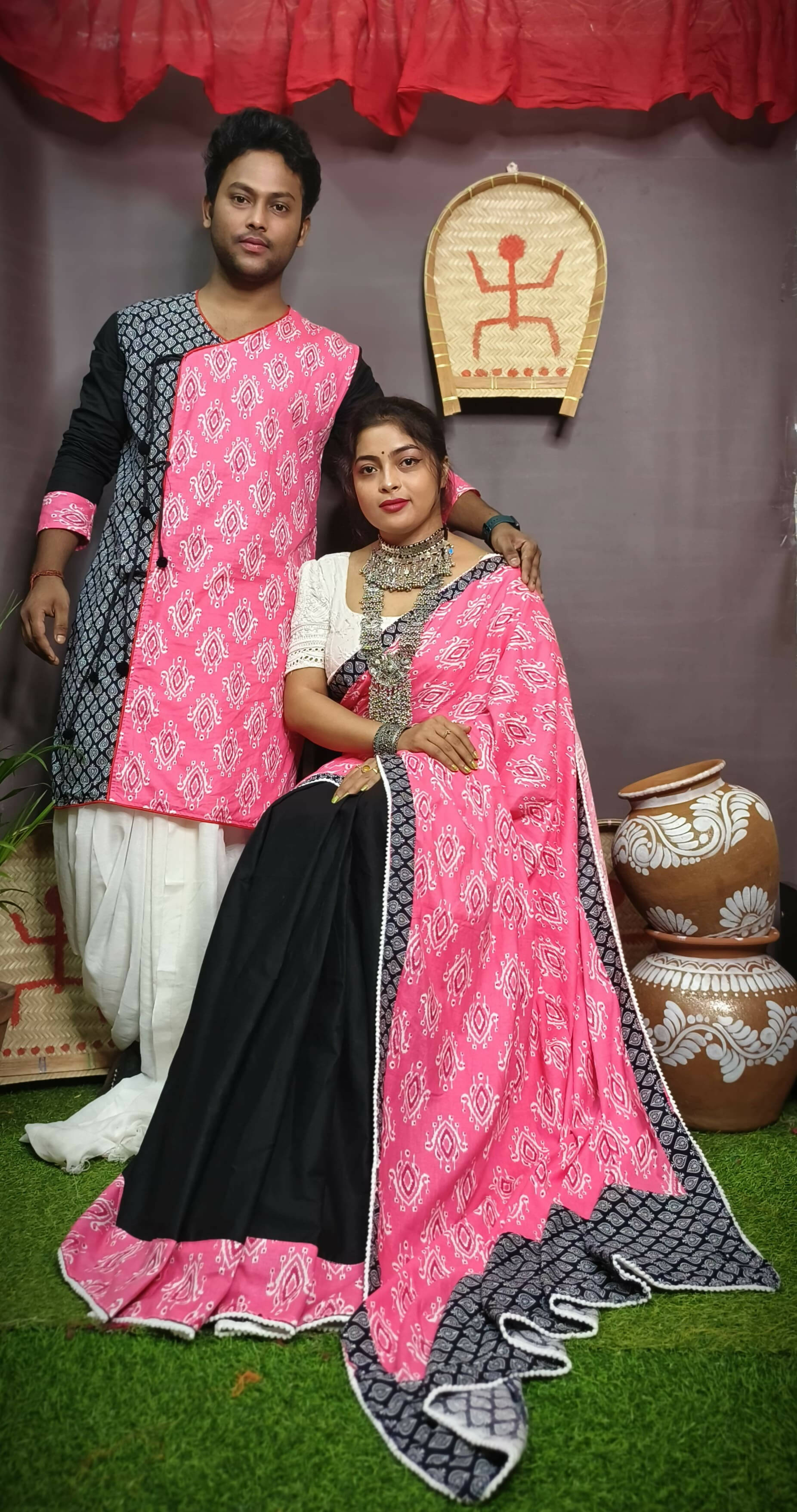 Exclusive Collection Saree With Blouse Piece For Women And Men's Kurta - Black | Grocsy