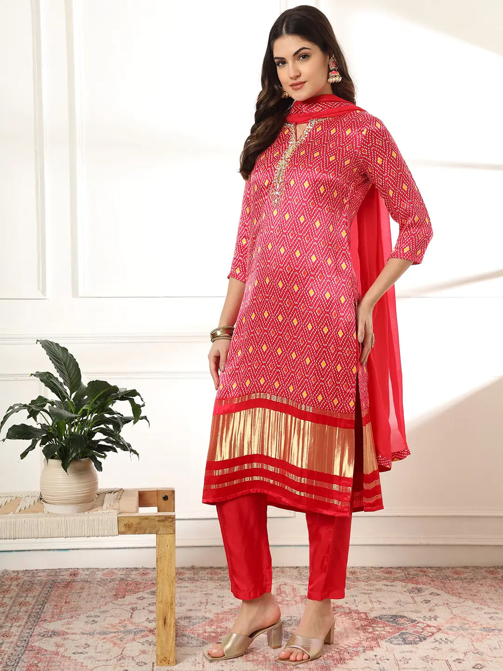Yufta Pink Gajji Silk Zari_Work Kurta with Trousers with dupatta Set | Grocsy