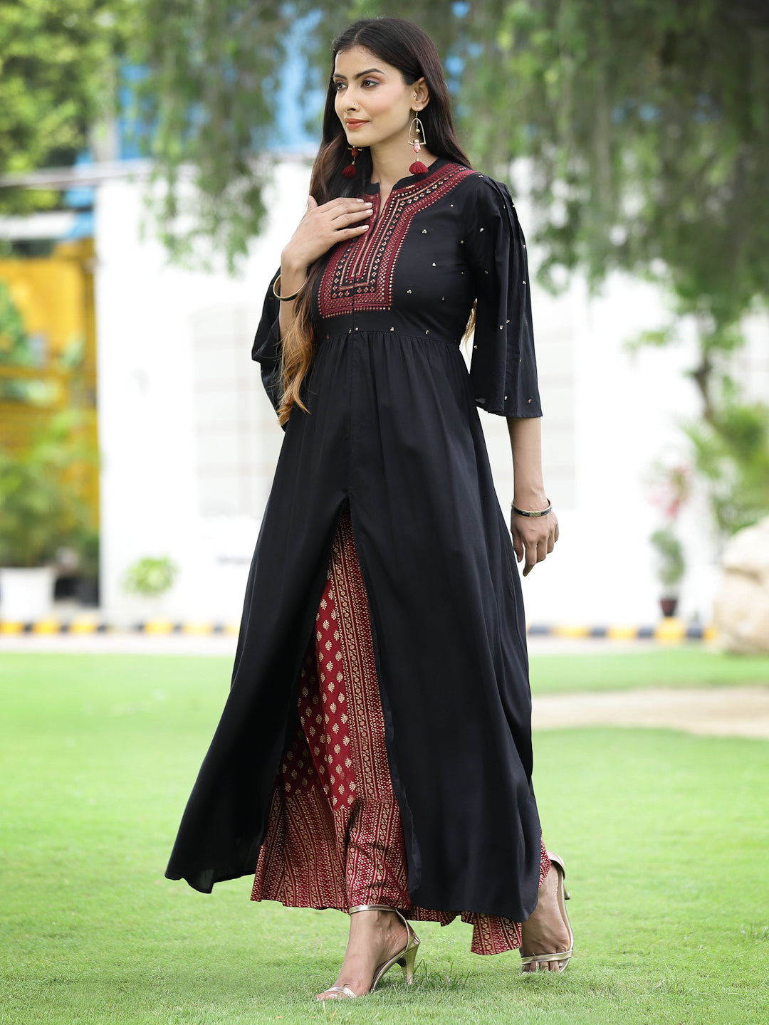 Juniper Black Thread Embroidered Rayon High Slit Kurta & Pants Set | Grocsy