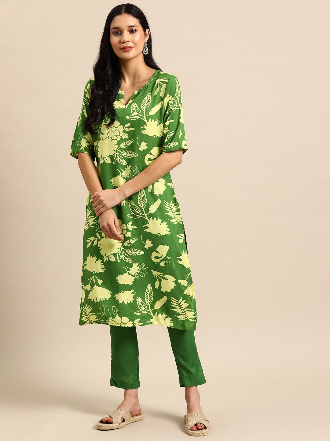 Sangria Floral Printed Regular Kurta with Trousers | Grocsy