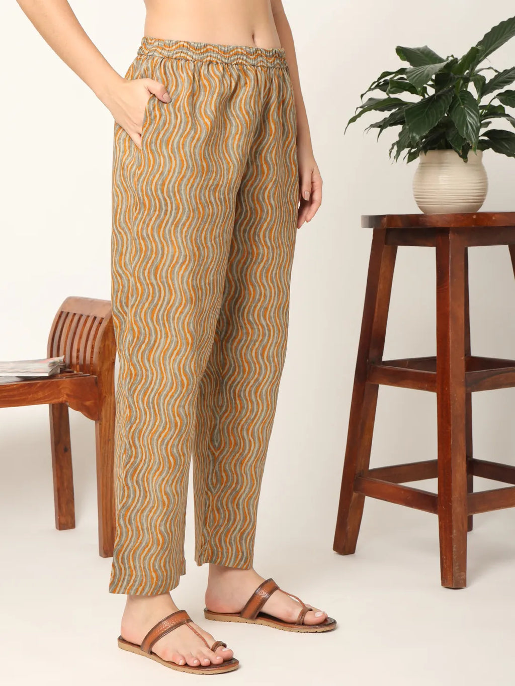 Yufta Mustard And Gray Cotton Dori_Embroidery Kurta Dupatta Pant Set | Grocsy