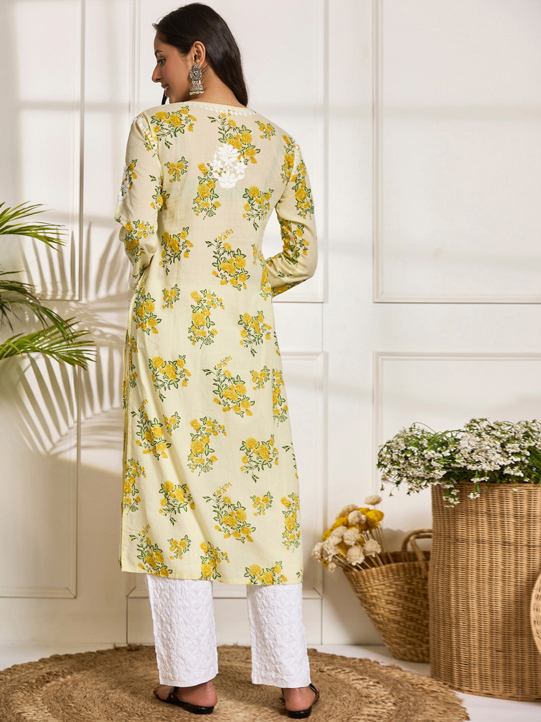 HOUSE OF KARI Floral Embroidered Chikankari Pure Cotton Kurta | Grocsy