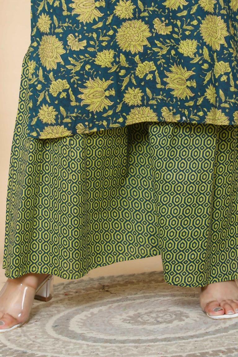 Miravan Women's Plus Size Green Floral Pure Cotton Kurta With Sharara | Grocsy