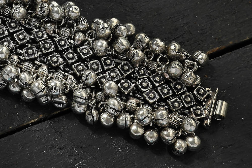 Mominos Fashion Kamal Johar Ghungroo Handcraft Bracelet | Grocsy