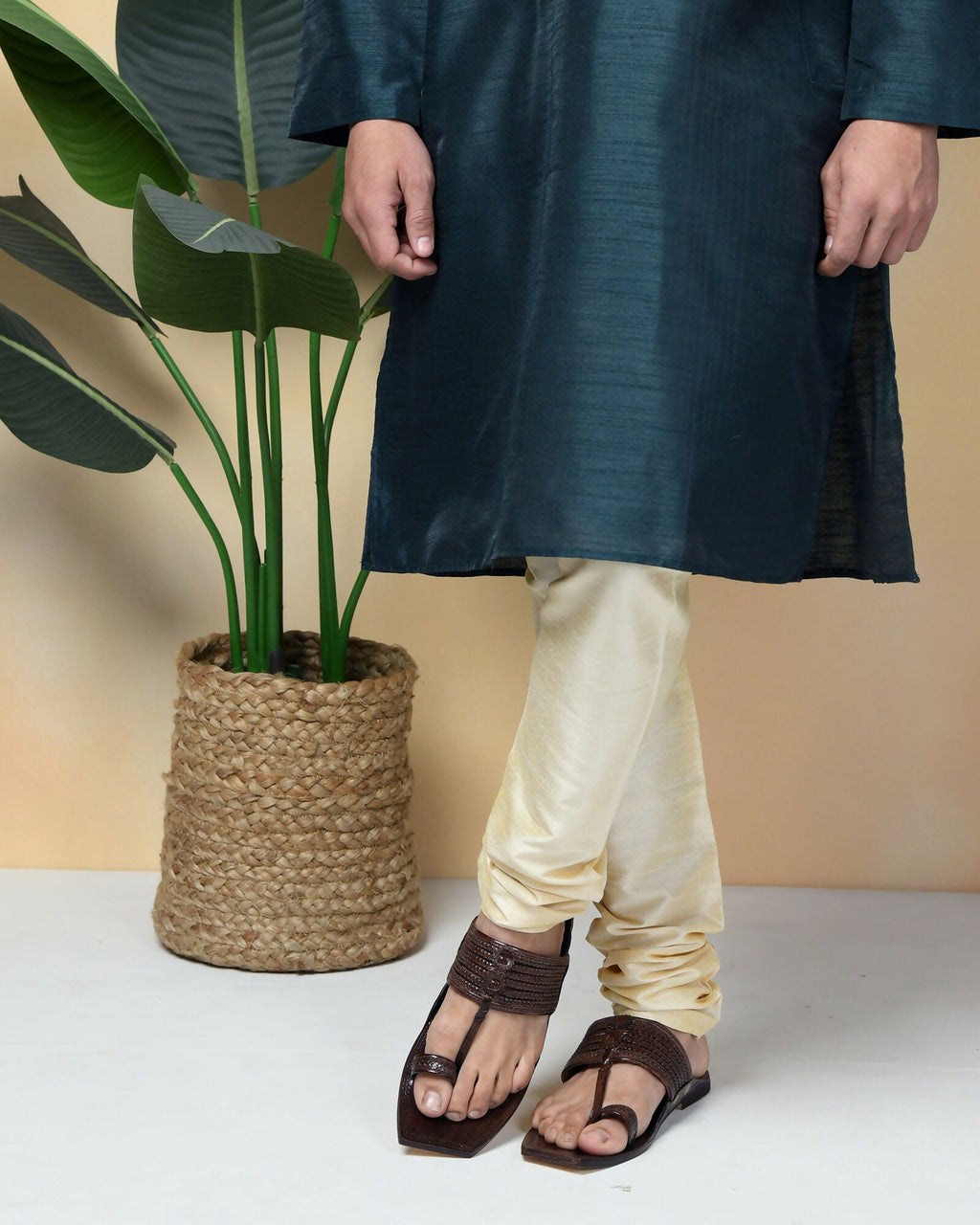 Stepsoft Men'S Brown Sqaure Toe Kolhapuri Chappal | Handcrafted Leather Slip-On Ethnic Footwear | Grocsy