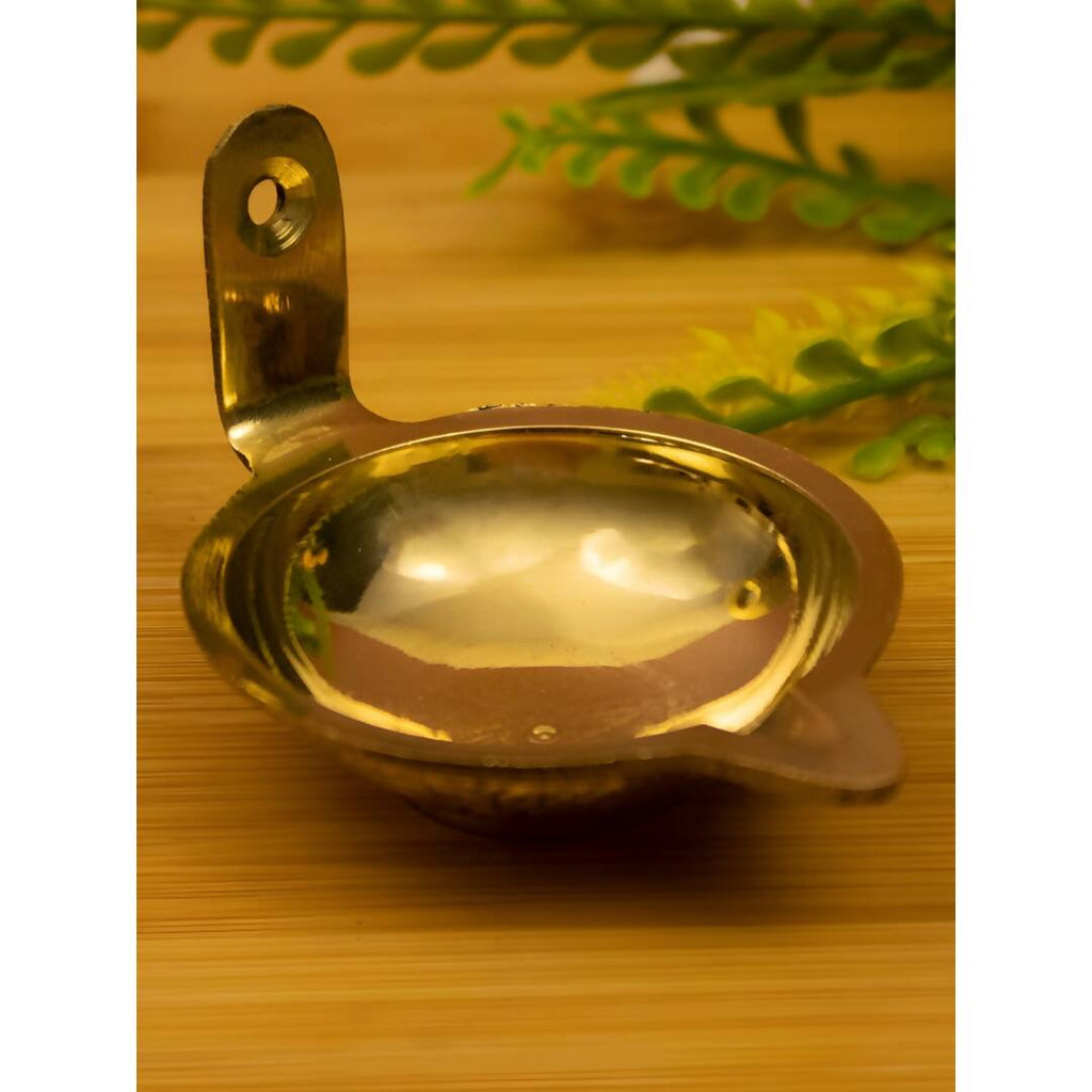 Spillbox Gold-Toned Brass Akdam Deewar Round Pooja Essential | Grocsy