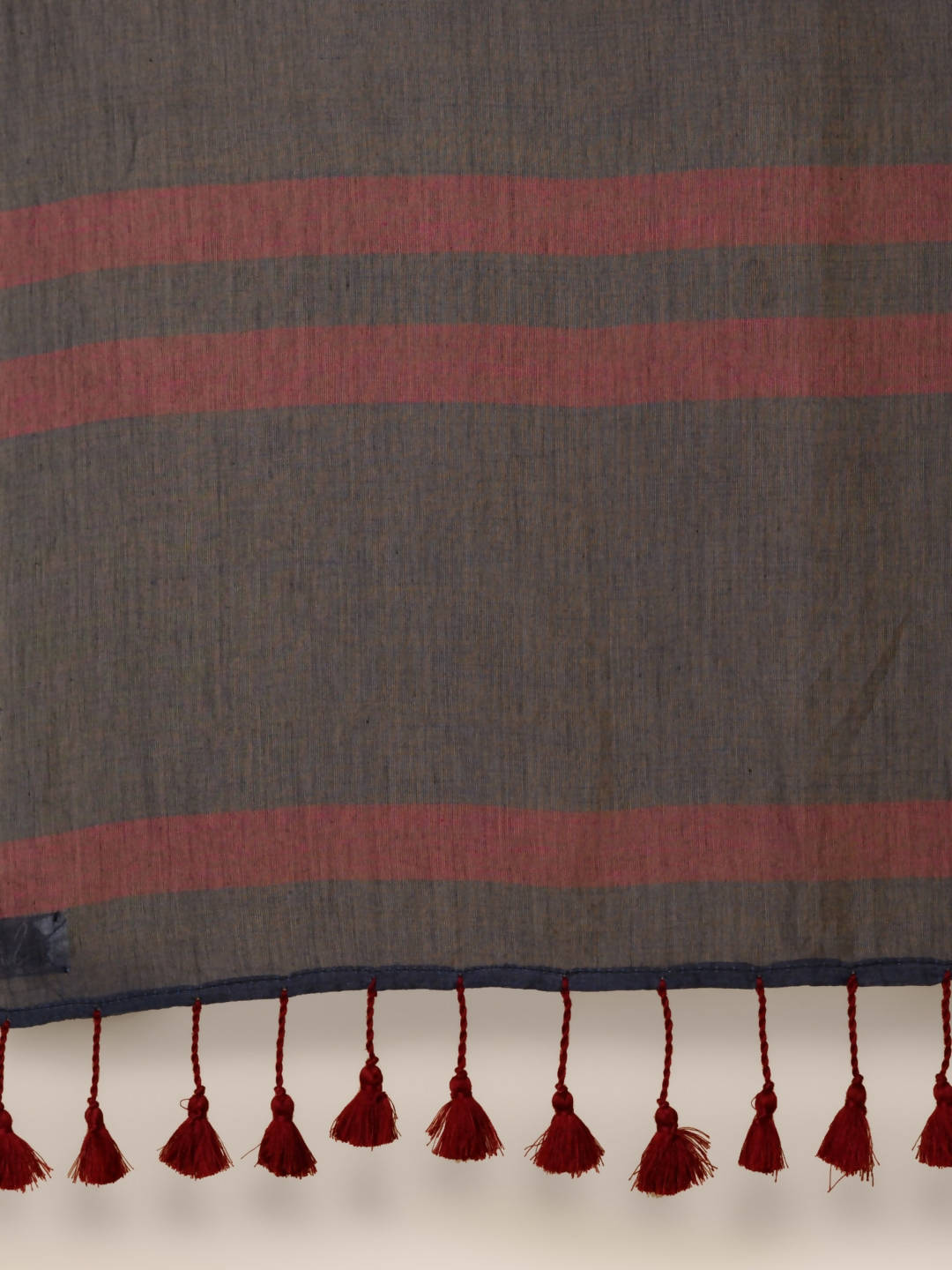 Suta Women Navy Blue Pure Cotton Handloom Saree | Grocsy