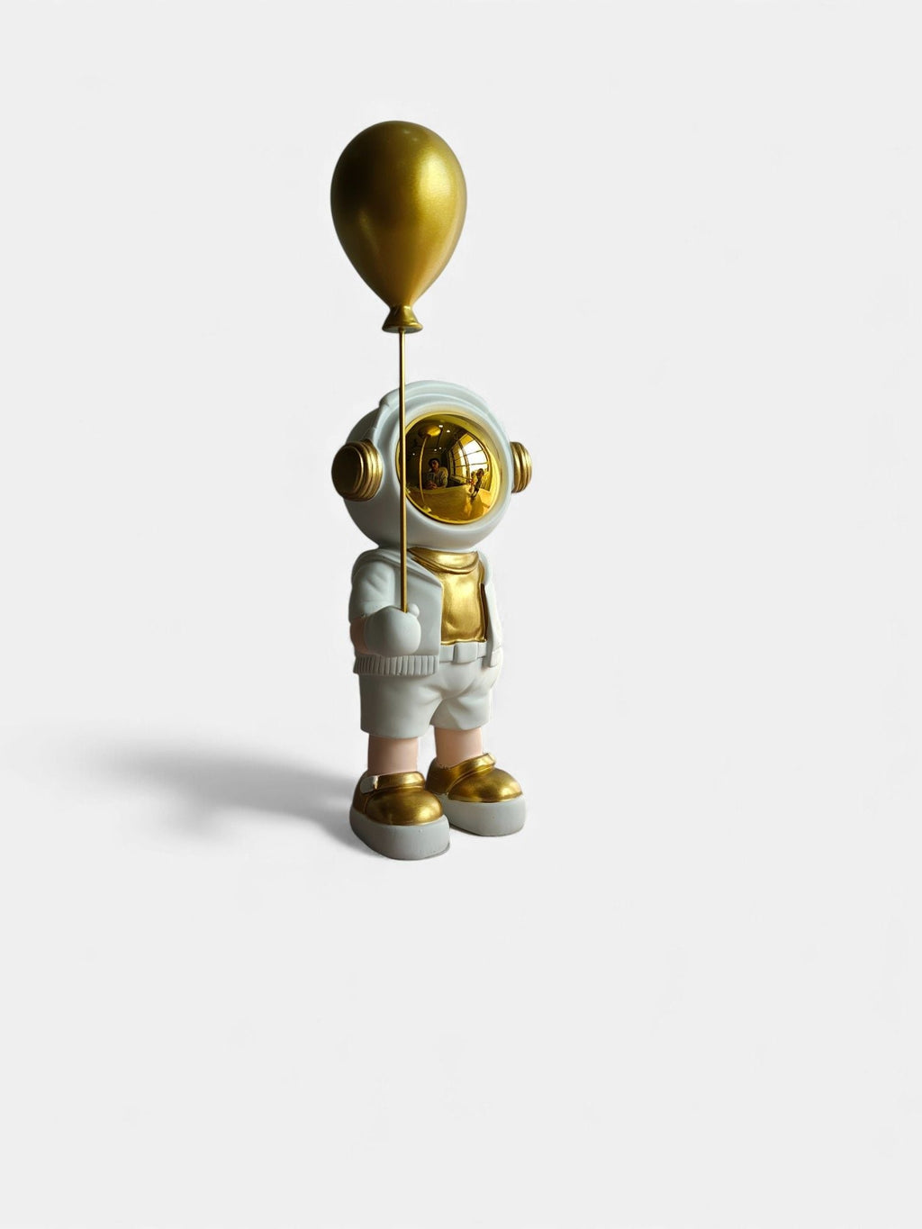 Sun Mun Decors White Headphone boy with Balloon | Grocsy