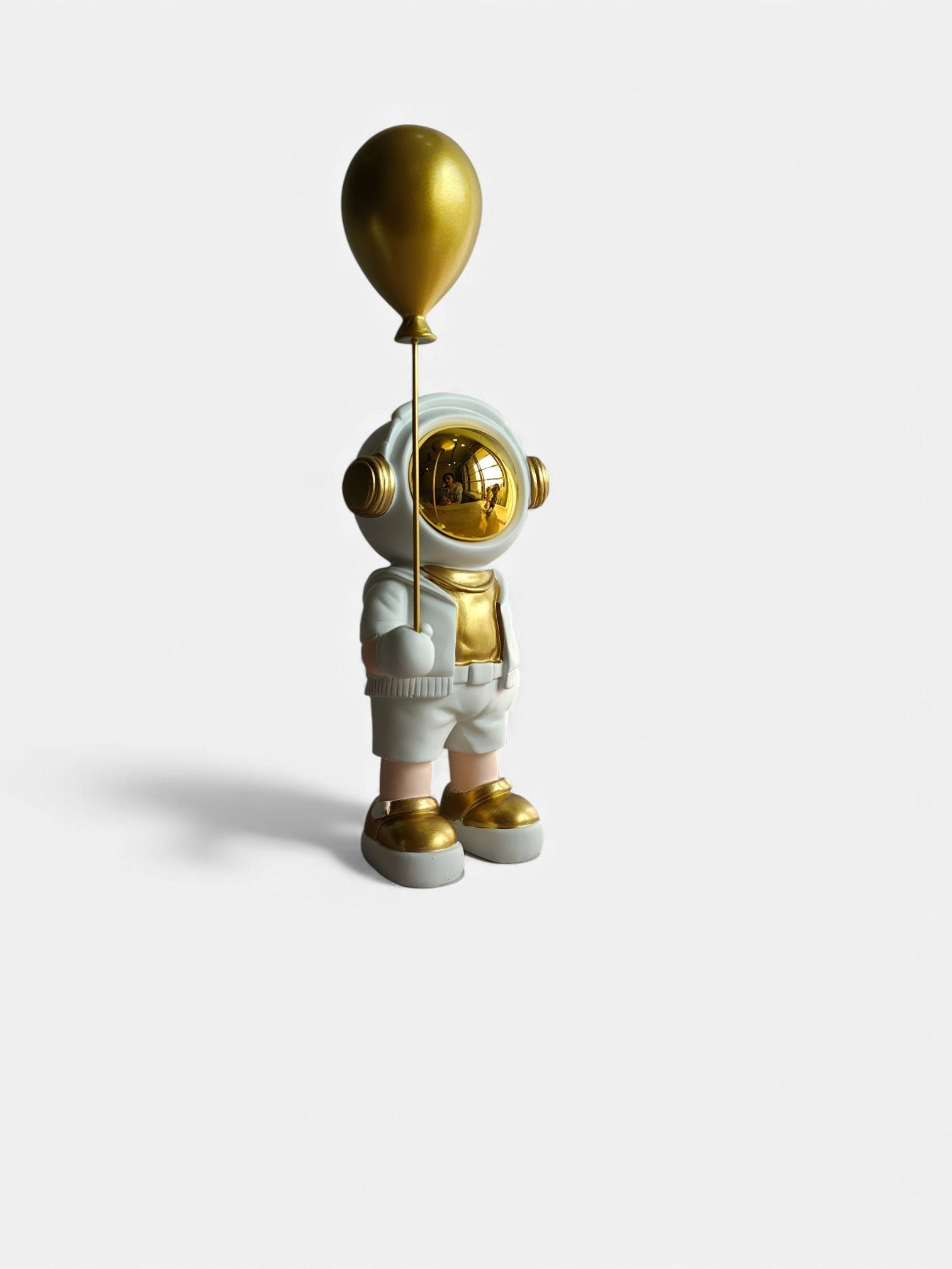 Sun Mun Decors White Headphone boy with Balloon | Grocsy