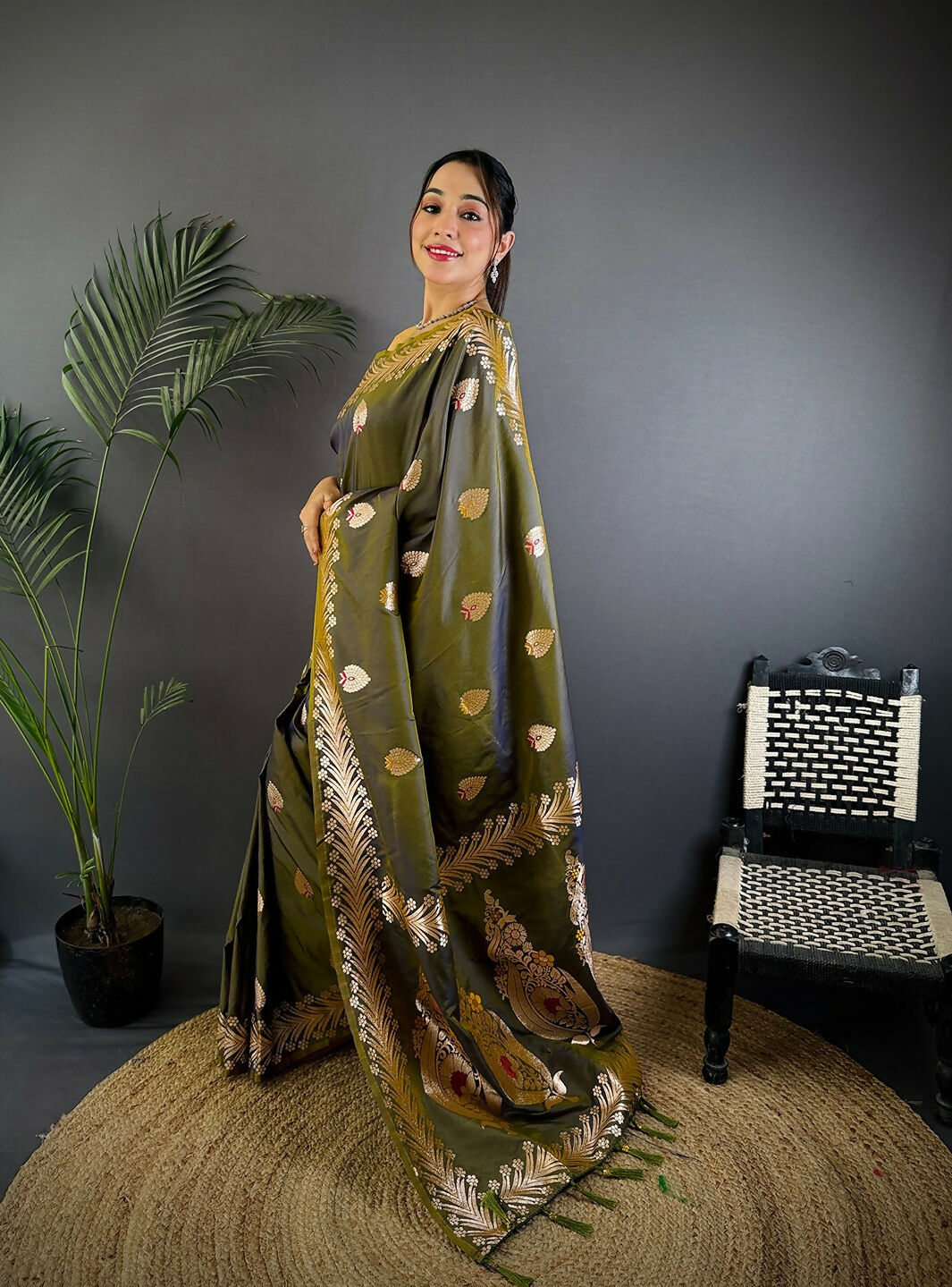 Joban Fashion Banarasi Mehendi Green Woven Soft Silk Saree | Grocsy