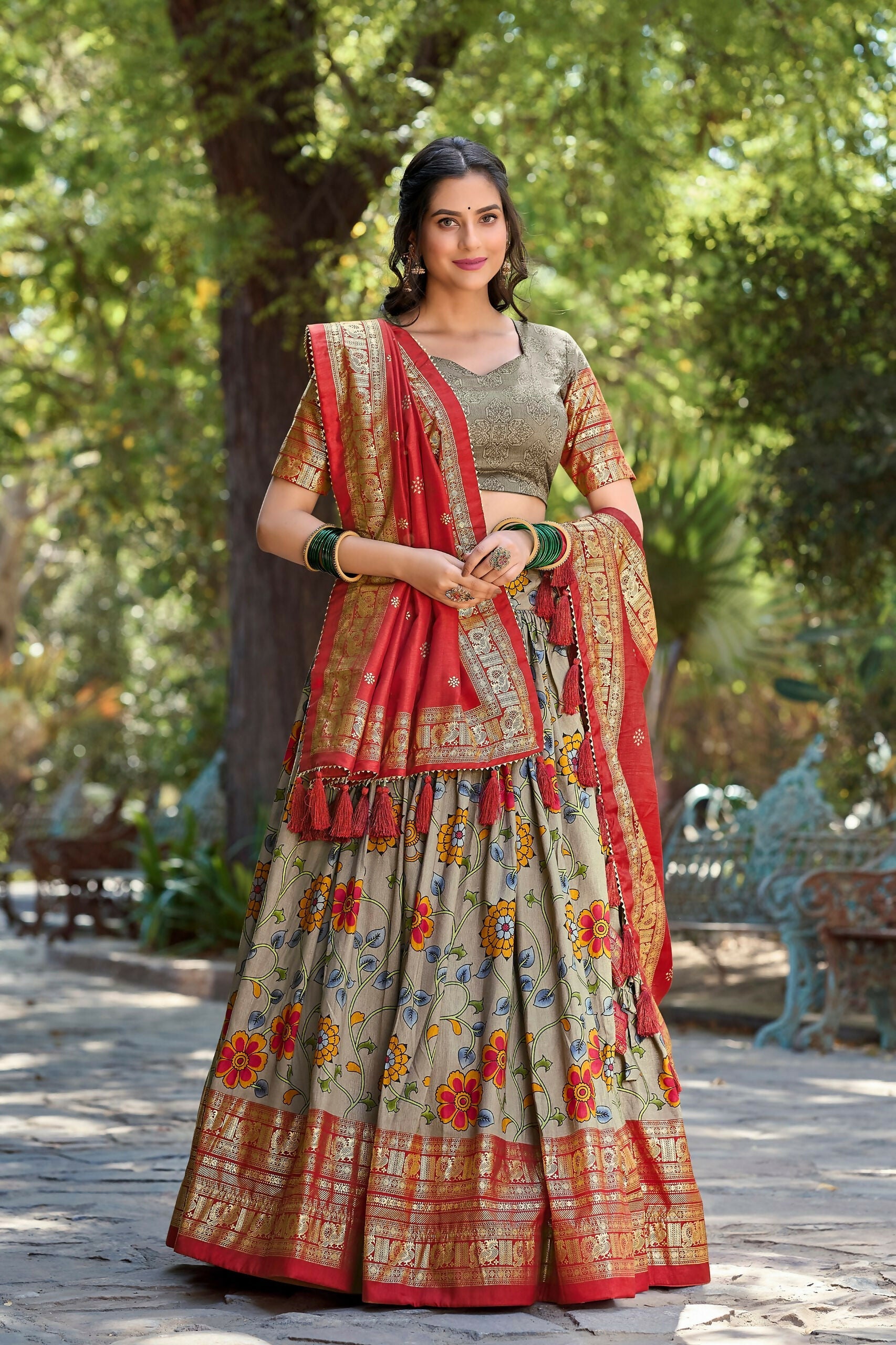 Vastranavya Kalamkari Print With Foil Print Lehenga with Unstitched Printed Blouse - Grey | Grocsy