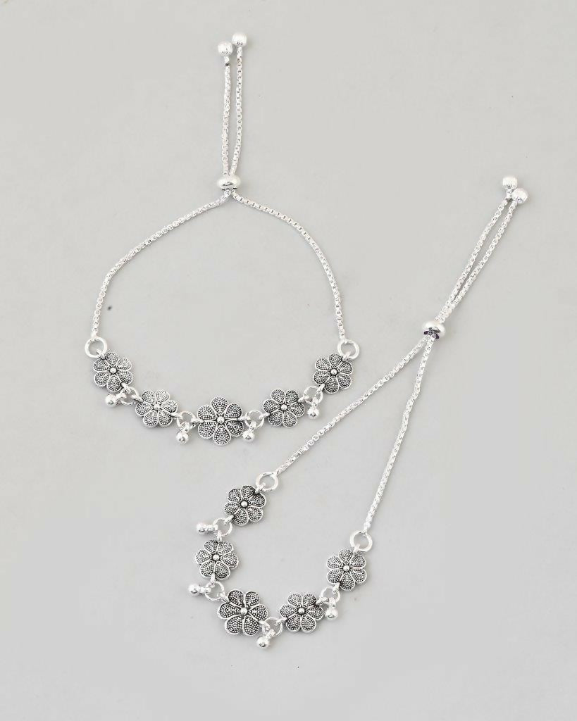 VOJ Set of 2 Traditional Flower Shapped Designer Anklet | Grocsy
