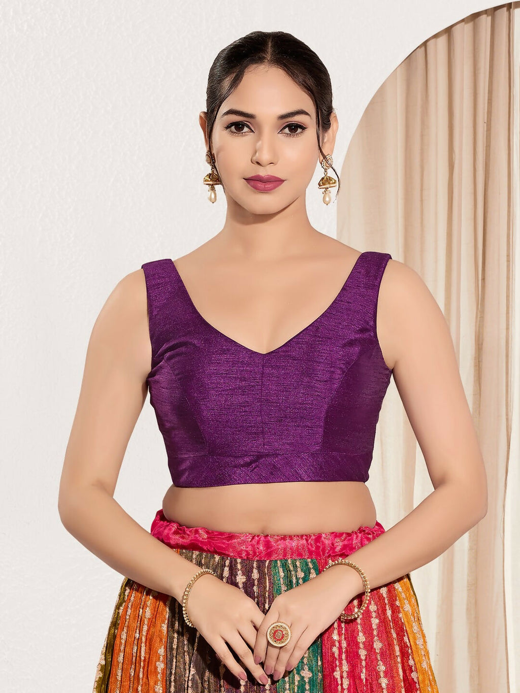 Joban Fashion Wine Mulberry Silk Padded Blouse With Round Neck Sleeveless | Grocsy