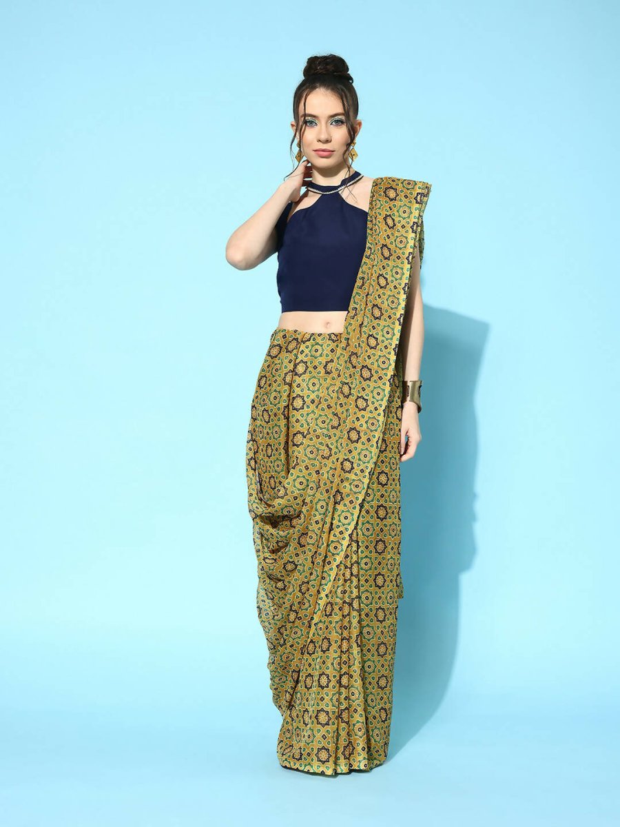 Ahalyaa Women's Traditional wear Saree - Coral | Grocsy