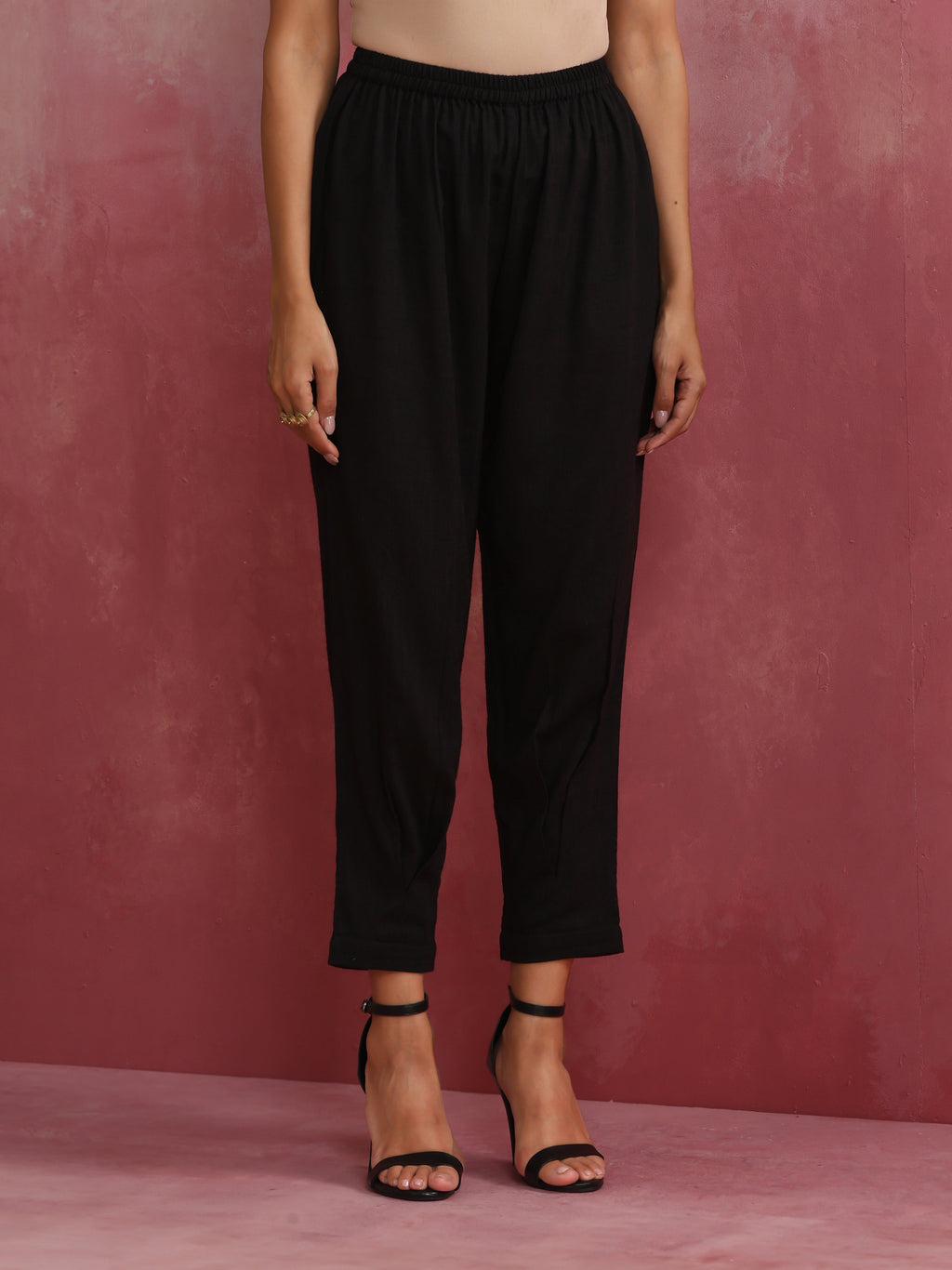 trueBrowns Black Viscose Slub Pleated Kurta Co-ord Set | Grocsy