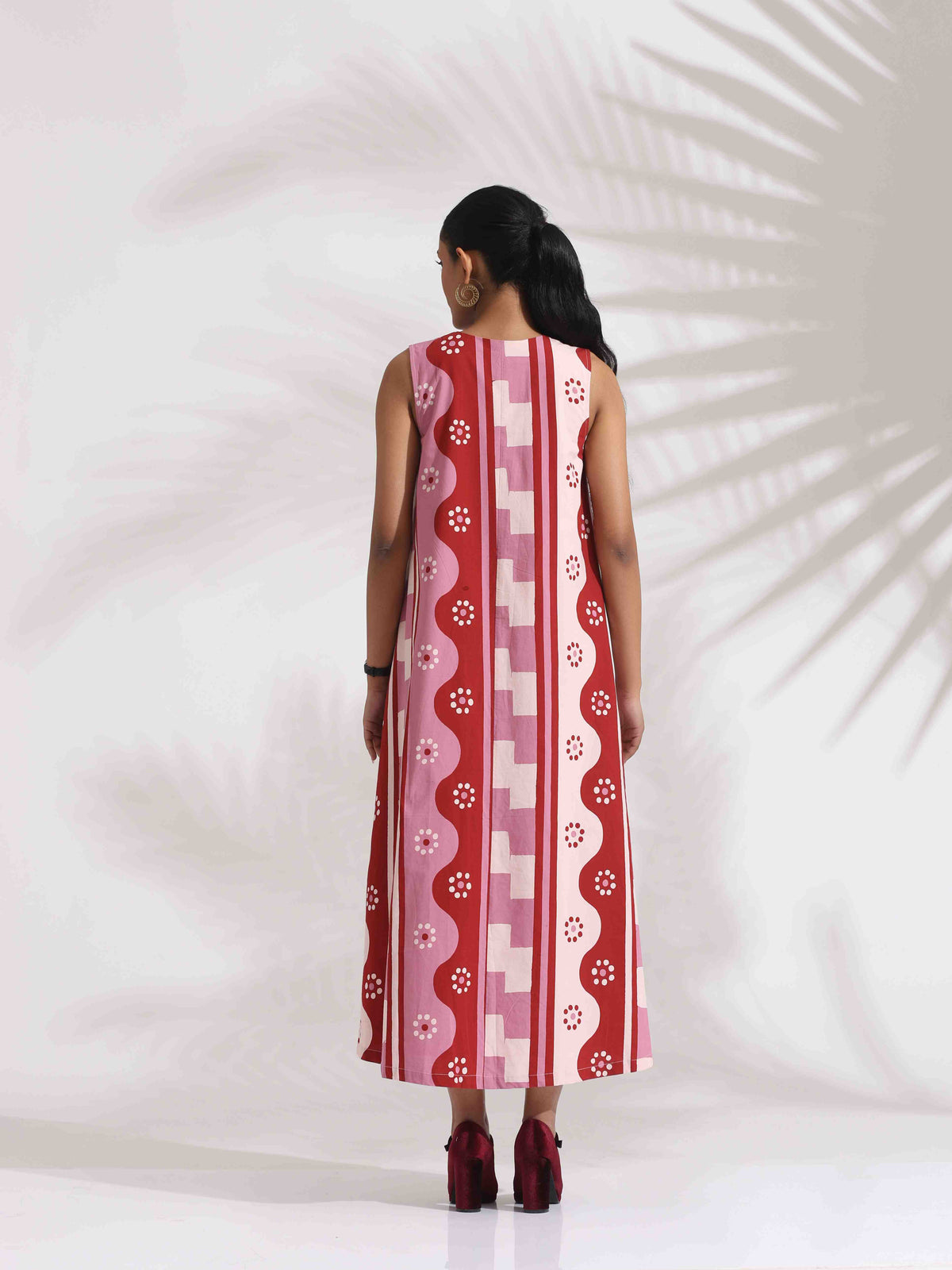 trueBrowns Pink Cotton Abstract Print Dress | Grocsy