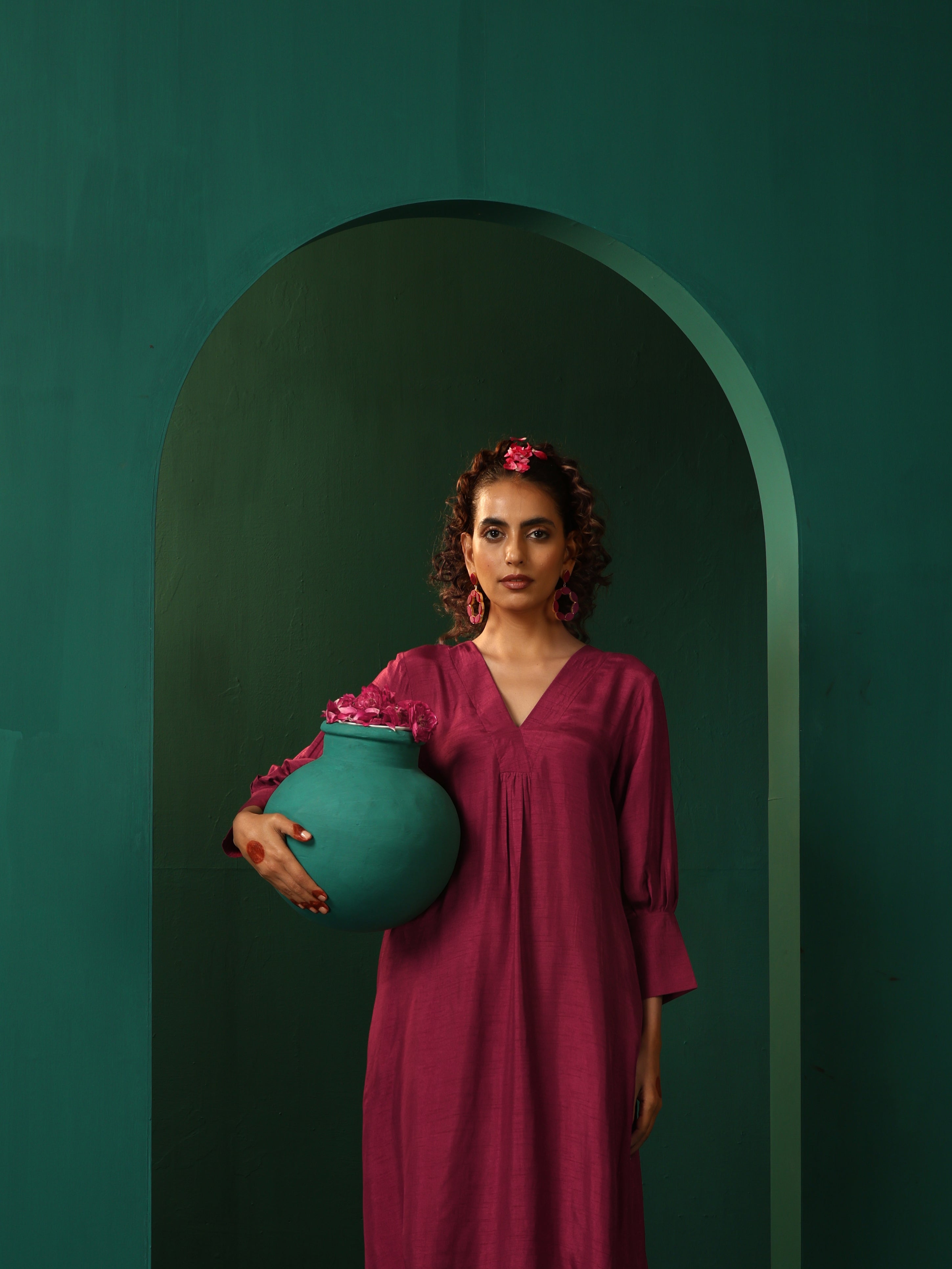 trueBrowns Maroon Silk Puff Sleeve Kurta Pant Set | Grocsy