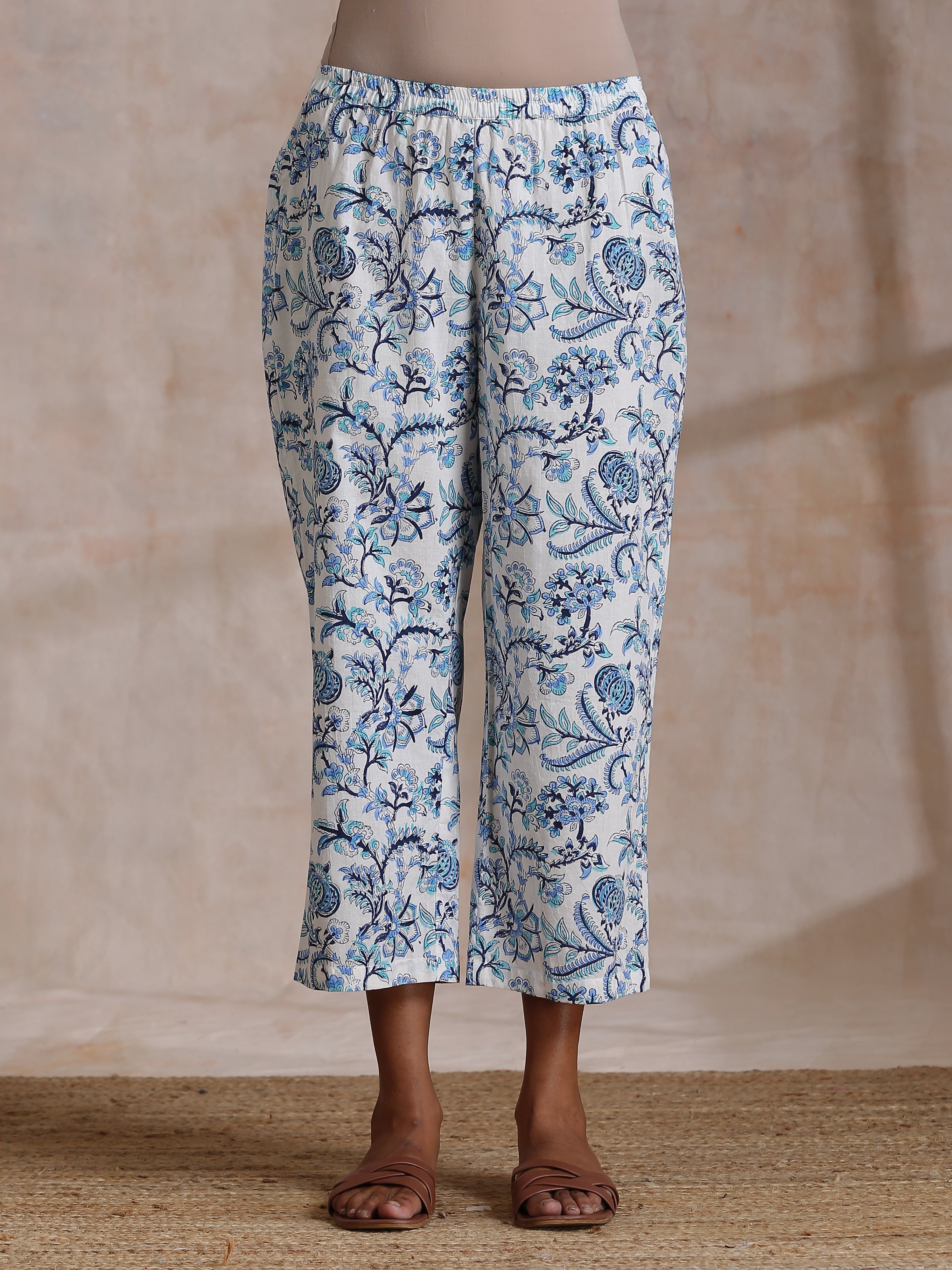trueBrowns White With Overall Blue Print Cotton Slit Gathered Kurta Set | Grocsy