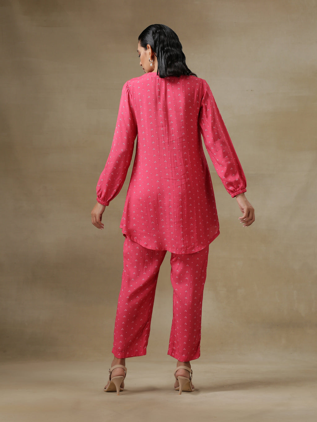 trueBrowns Pink Bandhani Printed Silk Gathered Sleeve Co-Ord Set | Grocsy