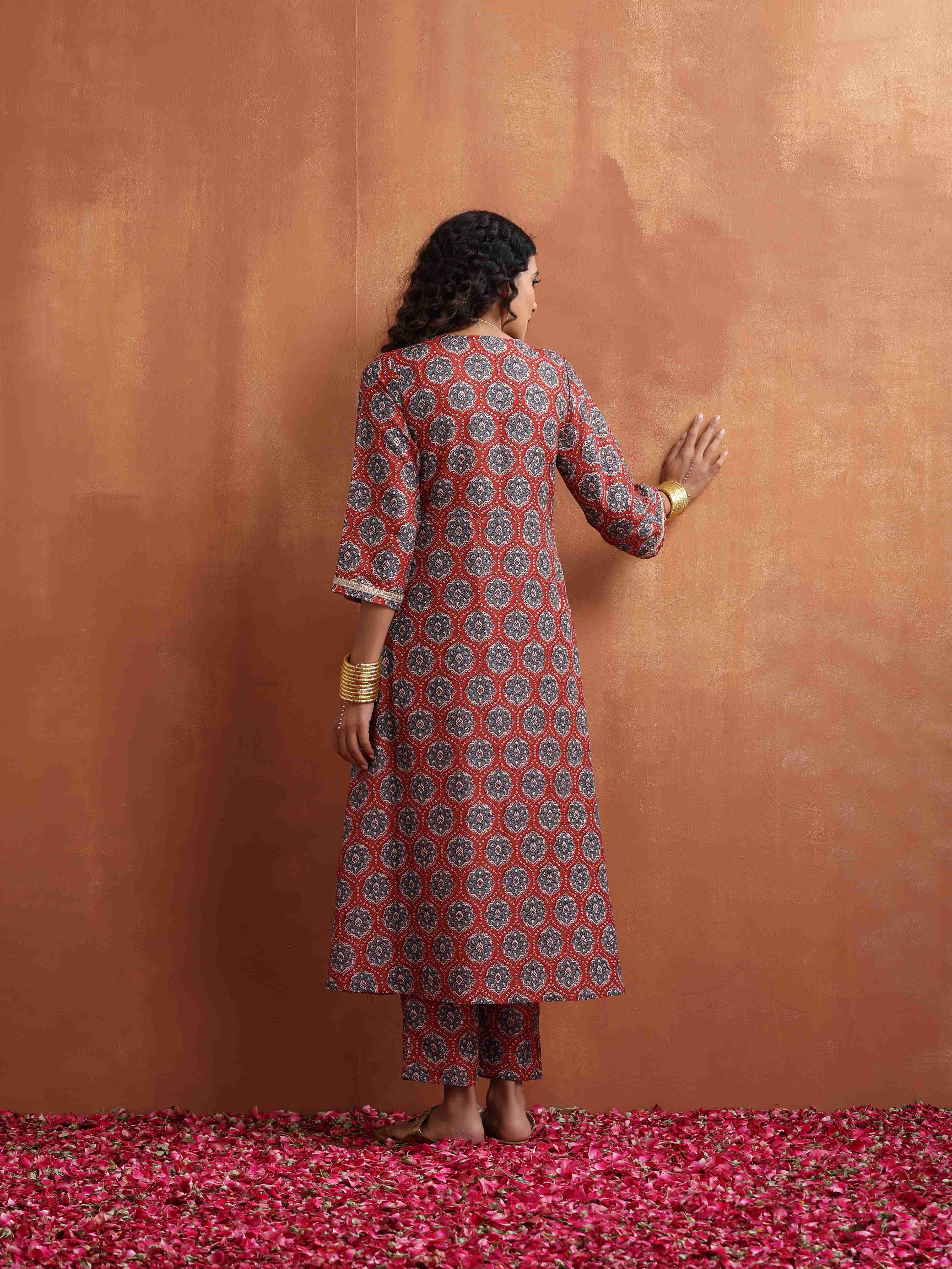 trueBrowns Rust Ajrak Print Slit Kurta Set | Grocsy