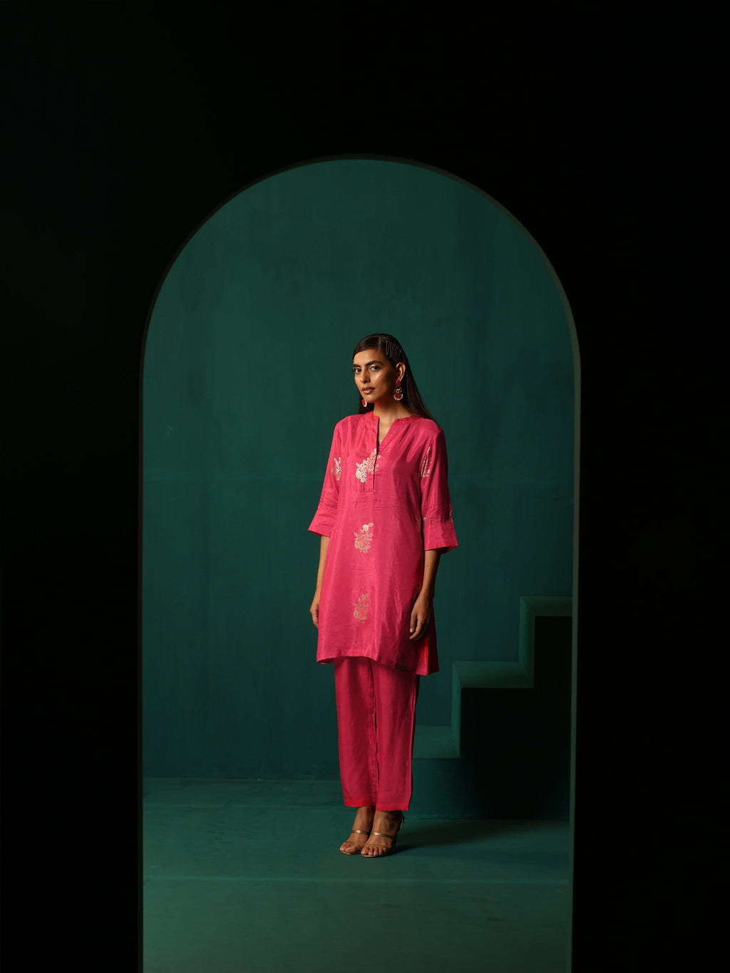 trueBrowns Pink Floral Viscose Silk Round Neck Co-ord Set | Grocsy