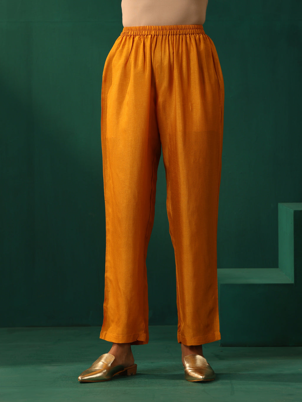 trueBrowns Wine Geometric Viscose Silk Kaftan Kurta Pant Set | Grocsy