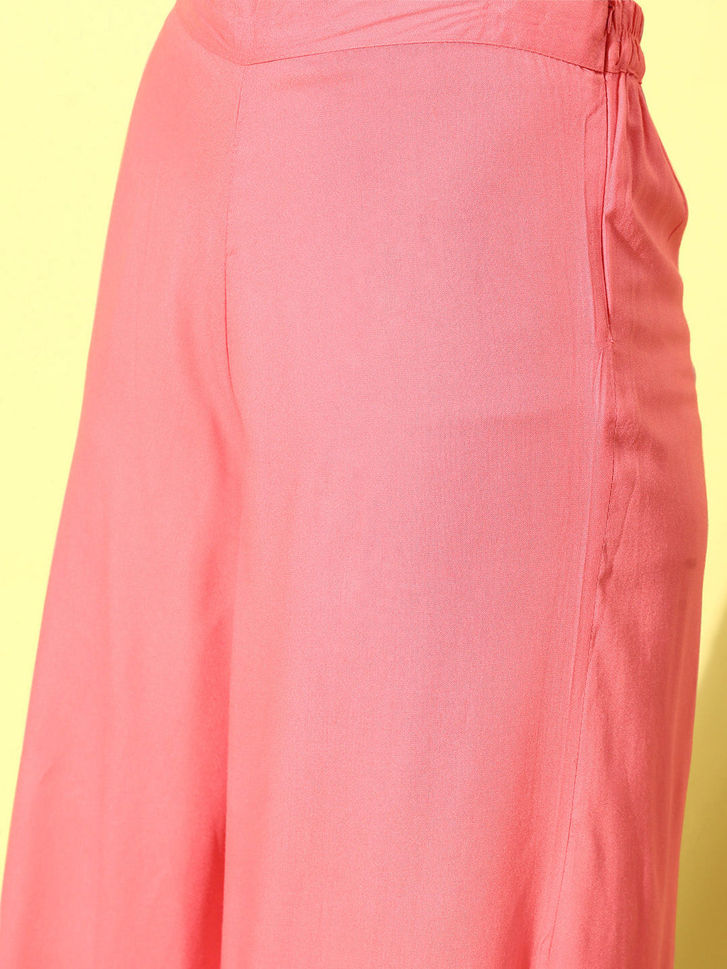 InWeave Women's Camelia Fusion Layer With Peach Sleeveless Kurta Set | Grocsy
