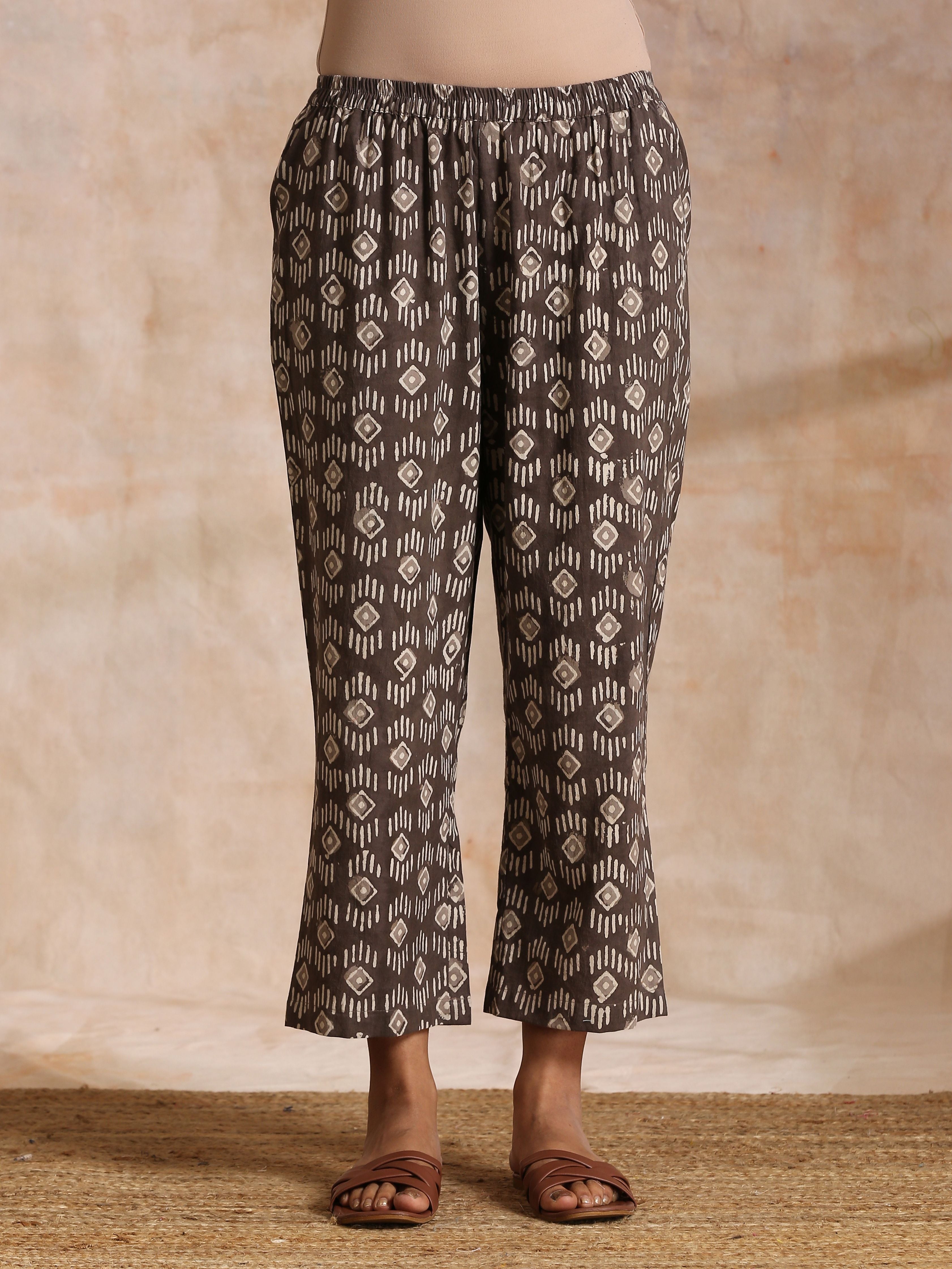 trueBrowns Clay Dabu Buta Print Cotton Front Neck Gathered Kurta Pant Set | Grocsy