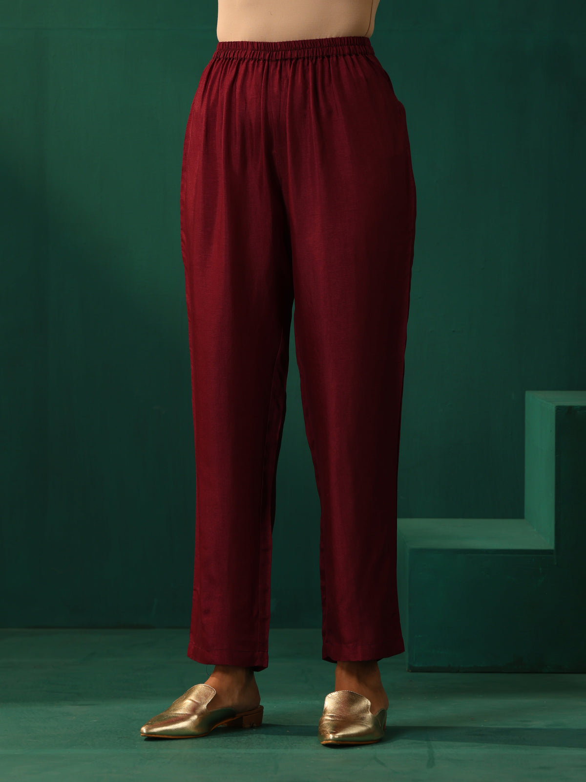 trueBrowns Maroon Diamond Viscose Silk Puff Sleeve Kurta Pant Set | Grocsy