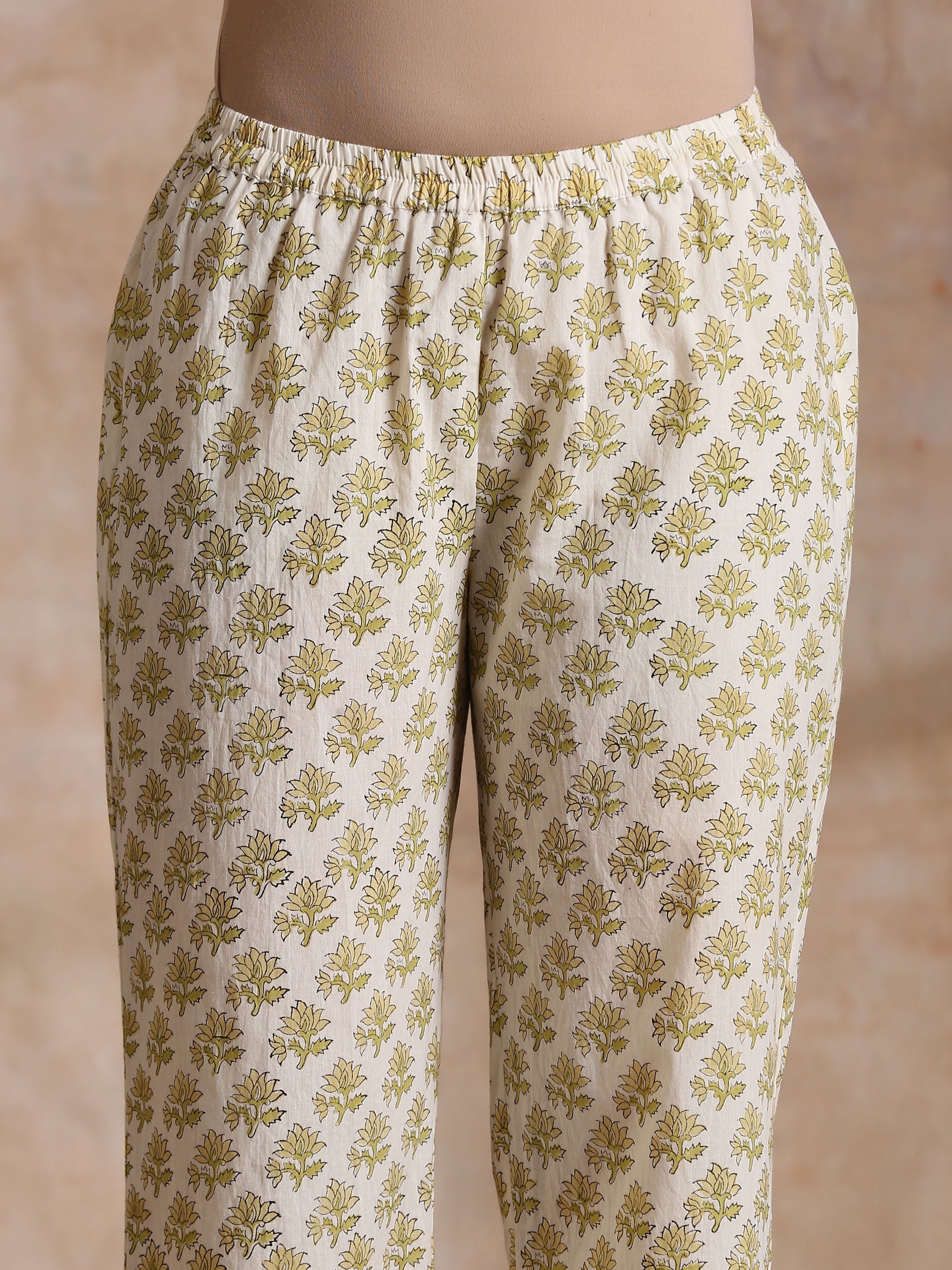 trueBrowns Green Buta On Off-White Block Print Cotton Co-Ord Set | Grocsy