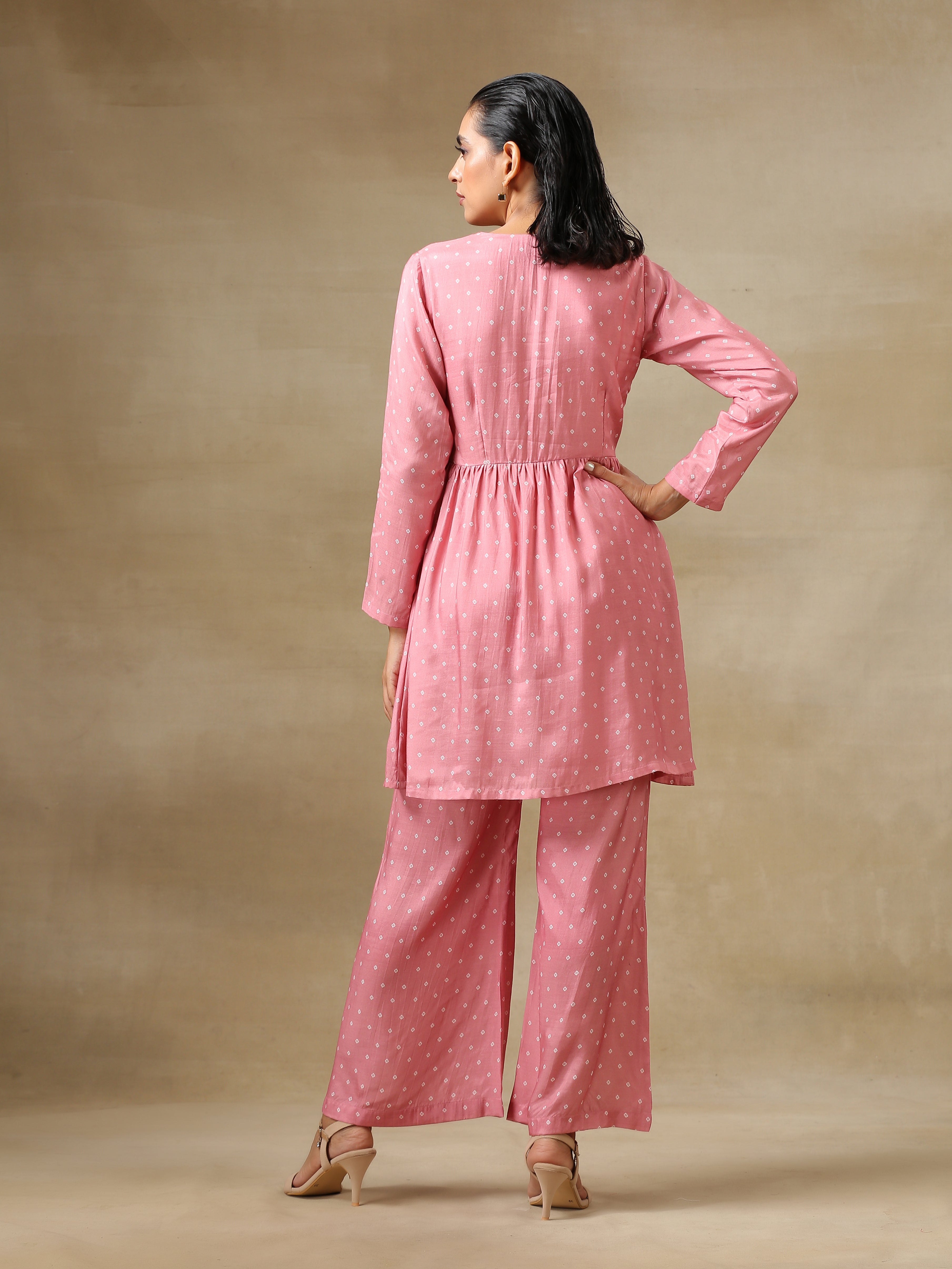 trueBrowns Light Mauve Bandhani Printed Silk Flared Kurta Pant Dupatta Set | Grocsy