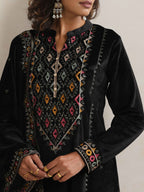 trueBrowns Black Velvet Geometric Embroidered Kurta Pant Dupatta Set | Grocsy