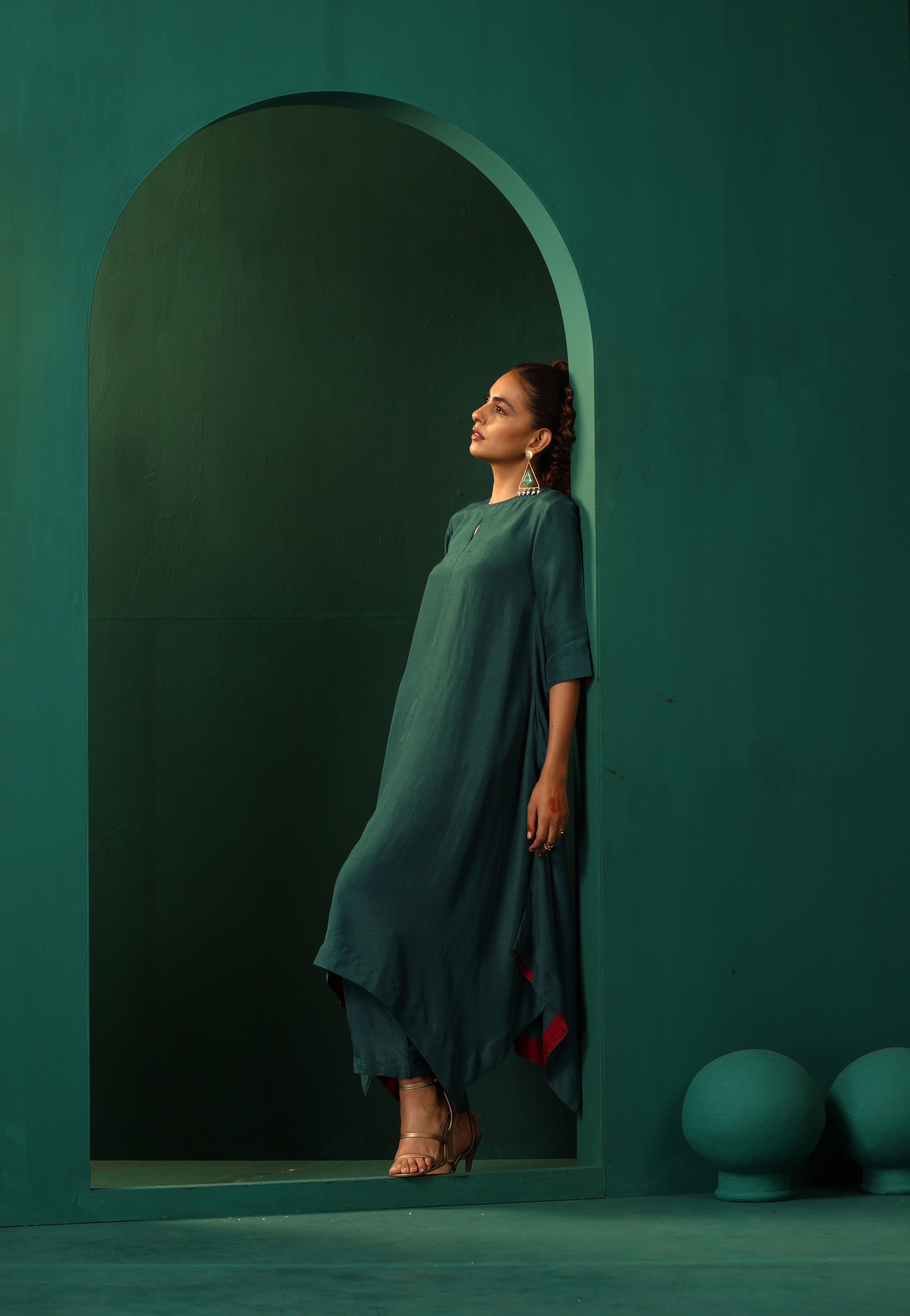 trueBrowns Teal Silk Handkerchief Kurta Pant Set | Grocsy