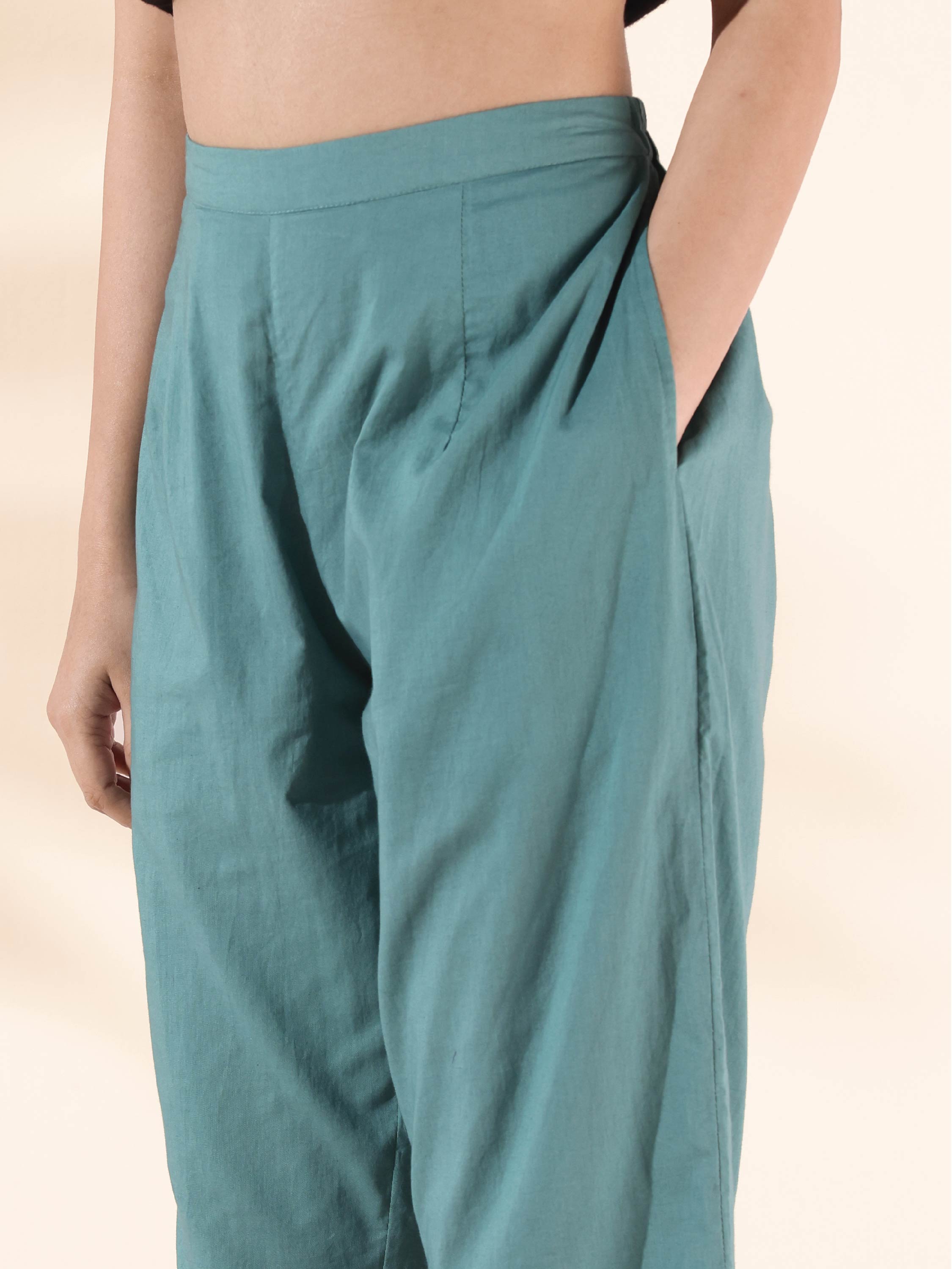 trueBrowns Green Cotton Ikat Flared Co-ord Set | Grocsy