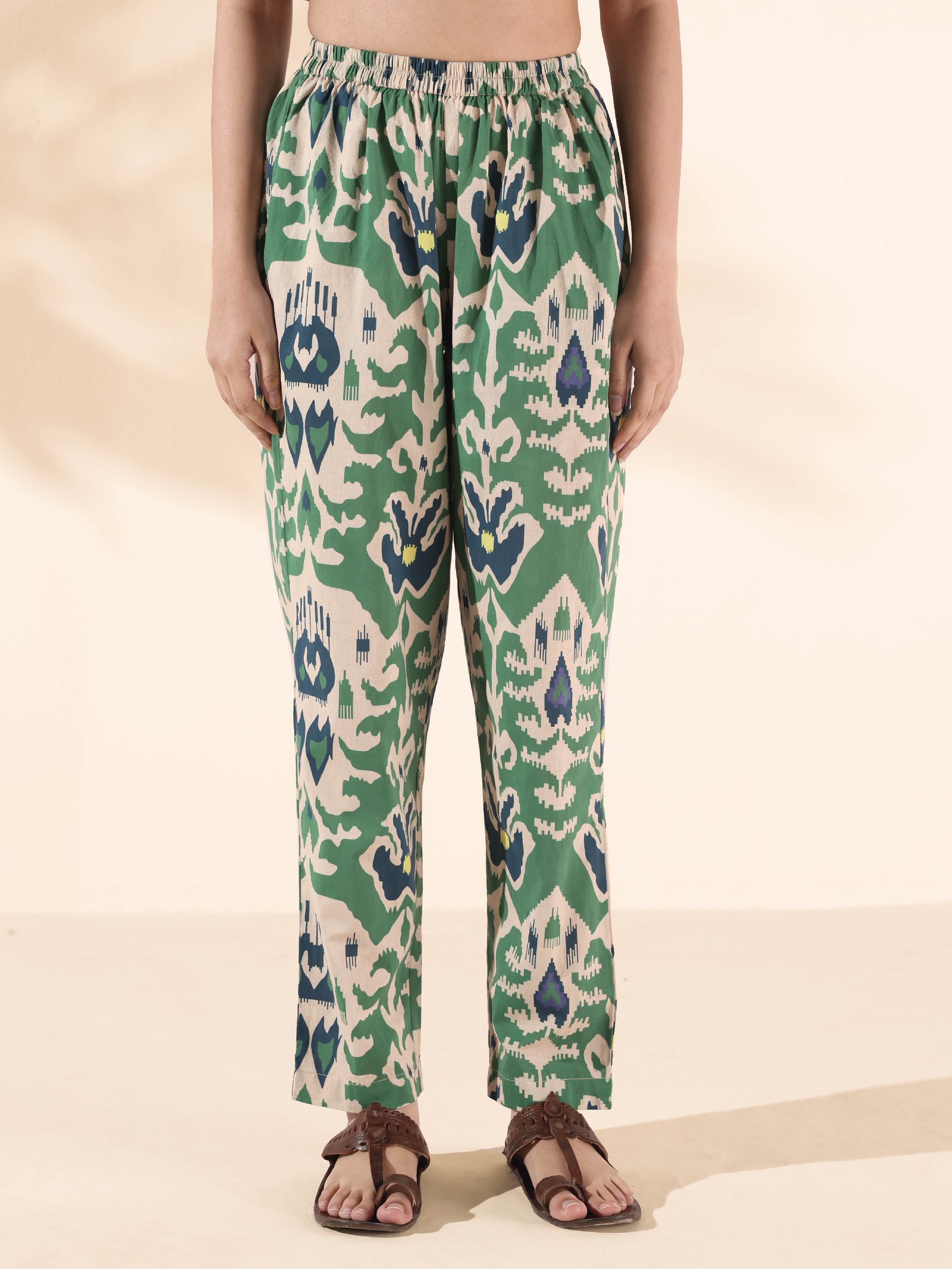 trueBrowns Green Cotton Ikat Relaxed Co-ord Set | Grocsy