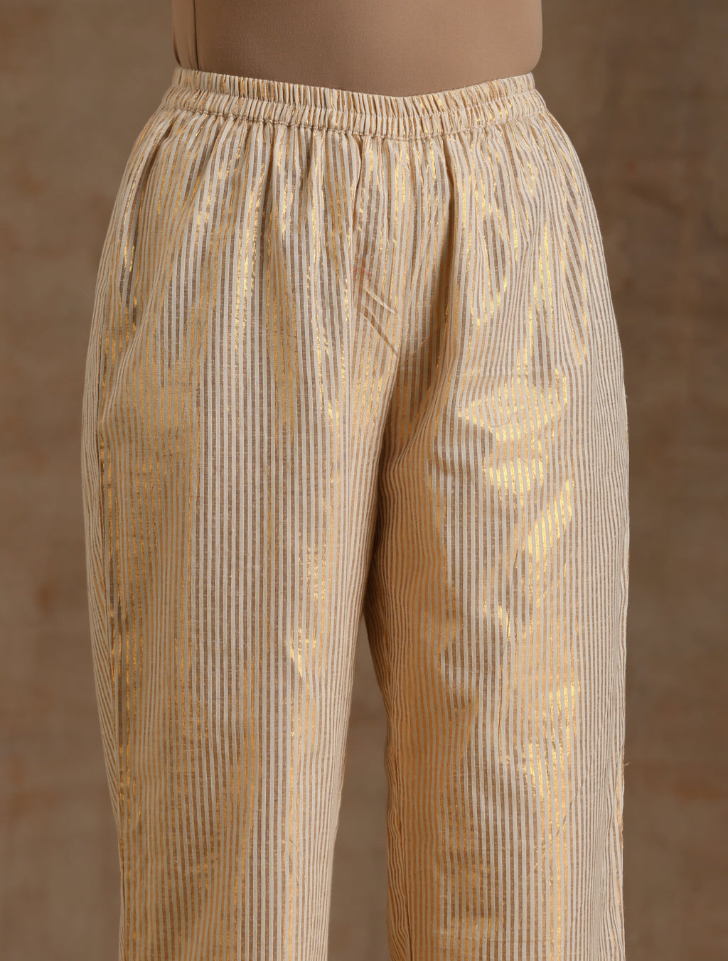 trueBrowns Ivory Gold Cotton Neck Pleat Kurta Set | Grocsy