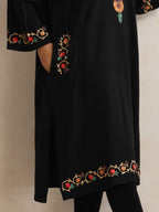 trueBrowns Black Kashmiri Floral Embroidered Woollen Phiran Kurta | Grocsy