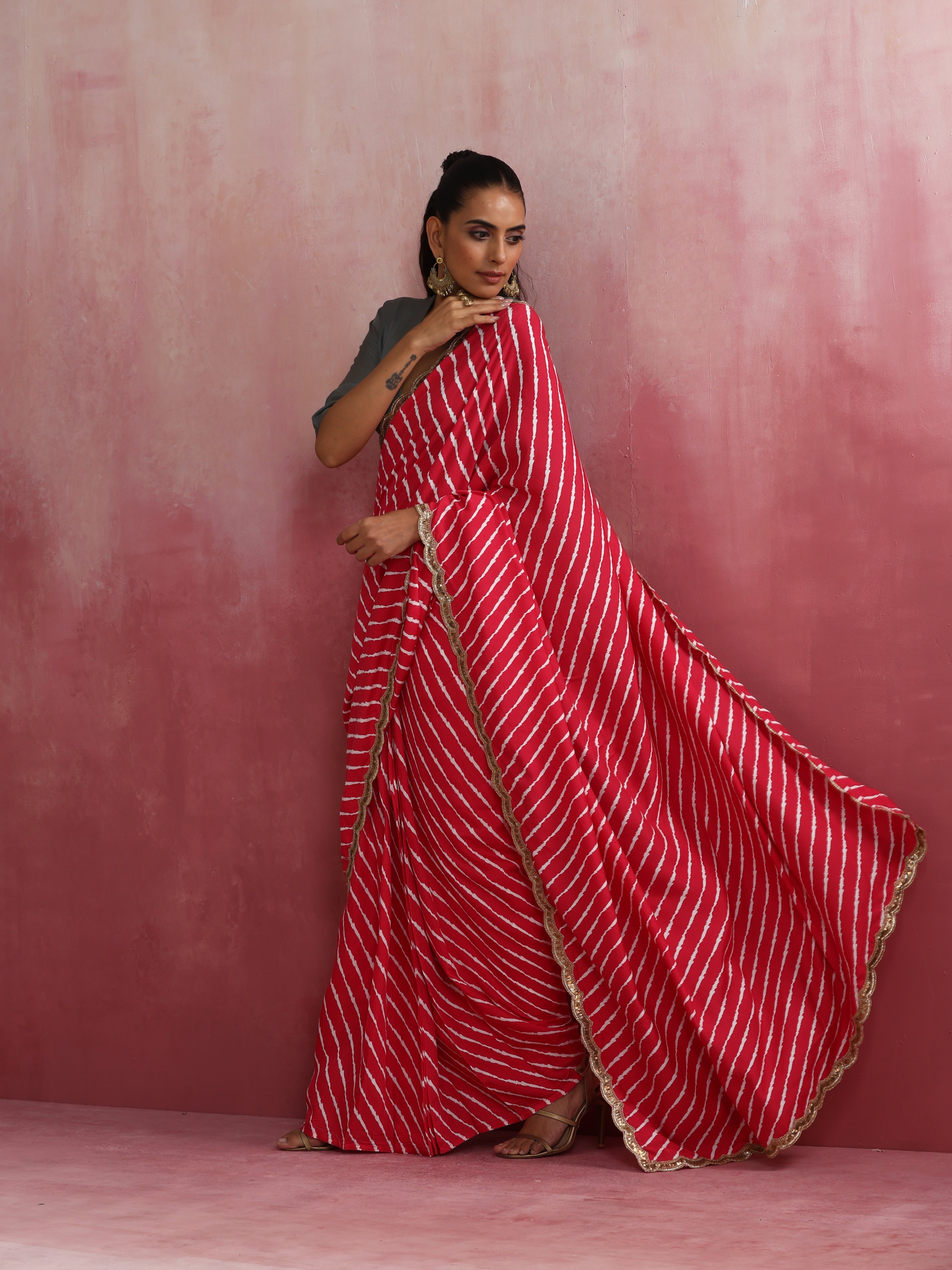 trueBrowns Pink Muslin Silk Saree | Grocsy