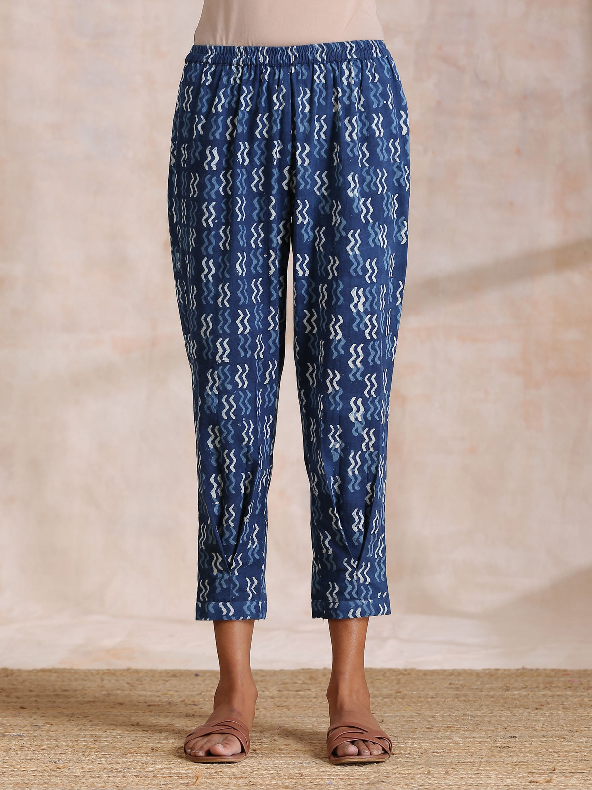 trueBrowns Indigo Dabu Zig-Zag Motifs Print Cotton Sleeveless Co-Ord Set | Grocsy