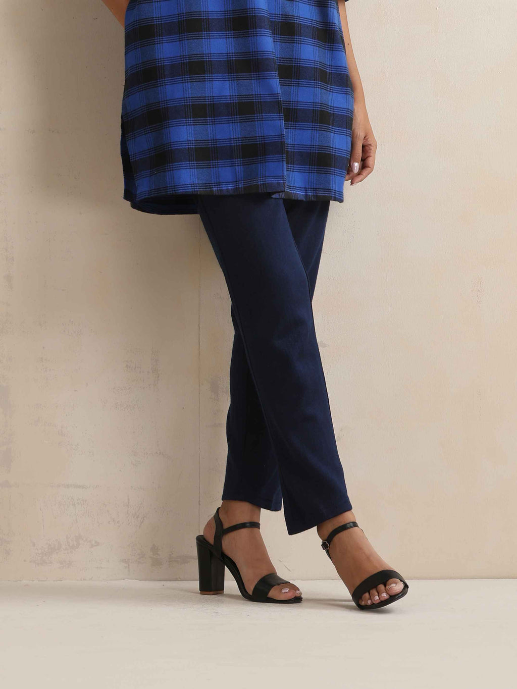 trueBrowns Blue Check Winter Top | Grocsy