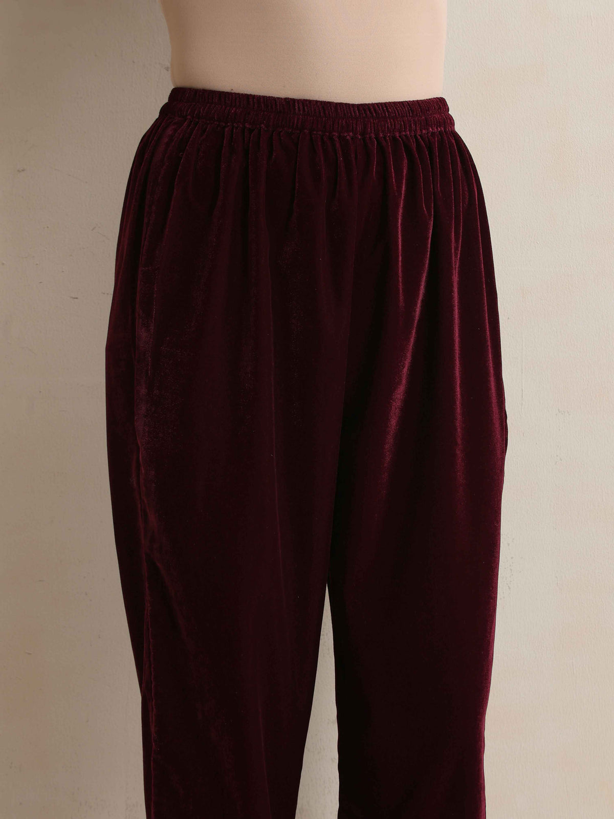 trueBrowns Purple Velvet Kurta Co-ord Set | Grocsy