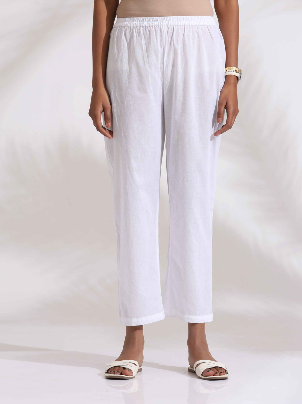 trueBrowns trueBrown White Cotton Schiffli Kurta Set | Grocsy