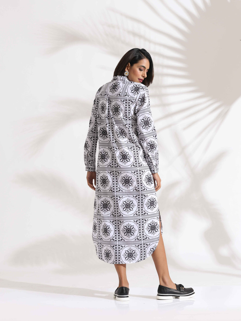 trueBrowns White Cotton Print Shirt Dress | Grocsy